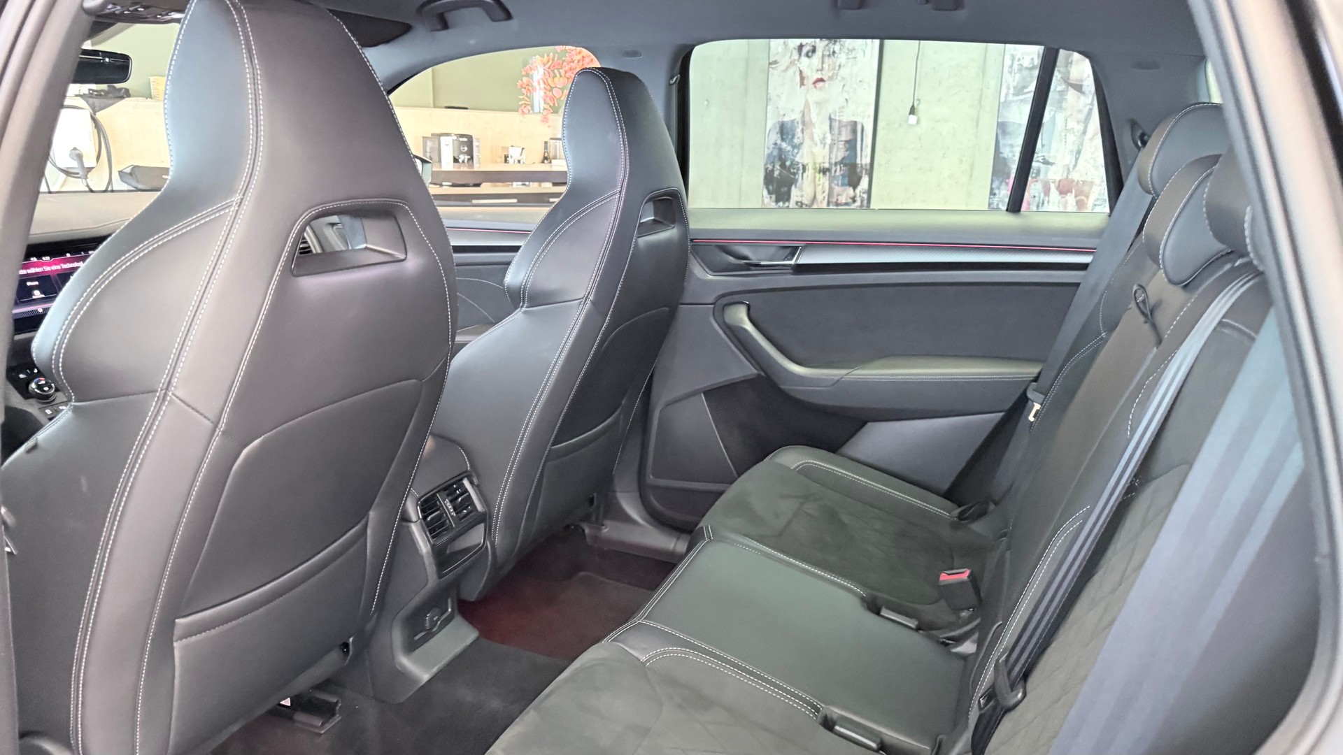 SKODA Kodiaq 2.0 TDI 200 Sportline DSG-image-8