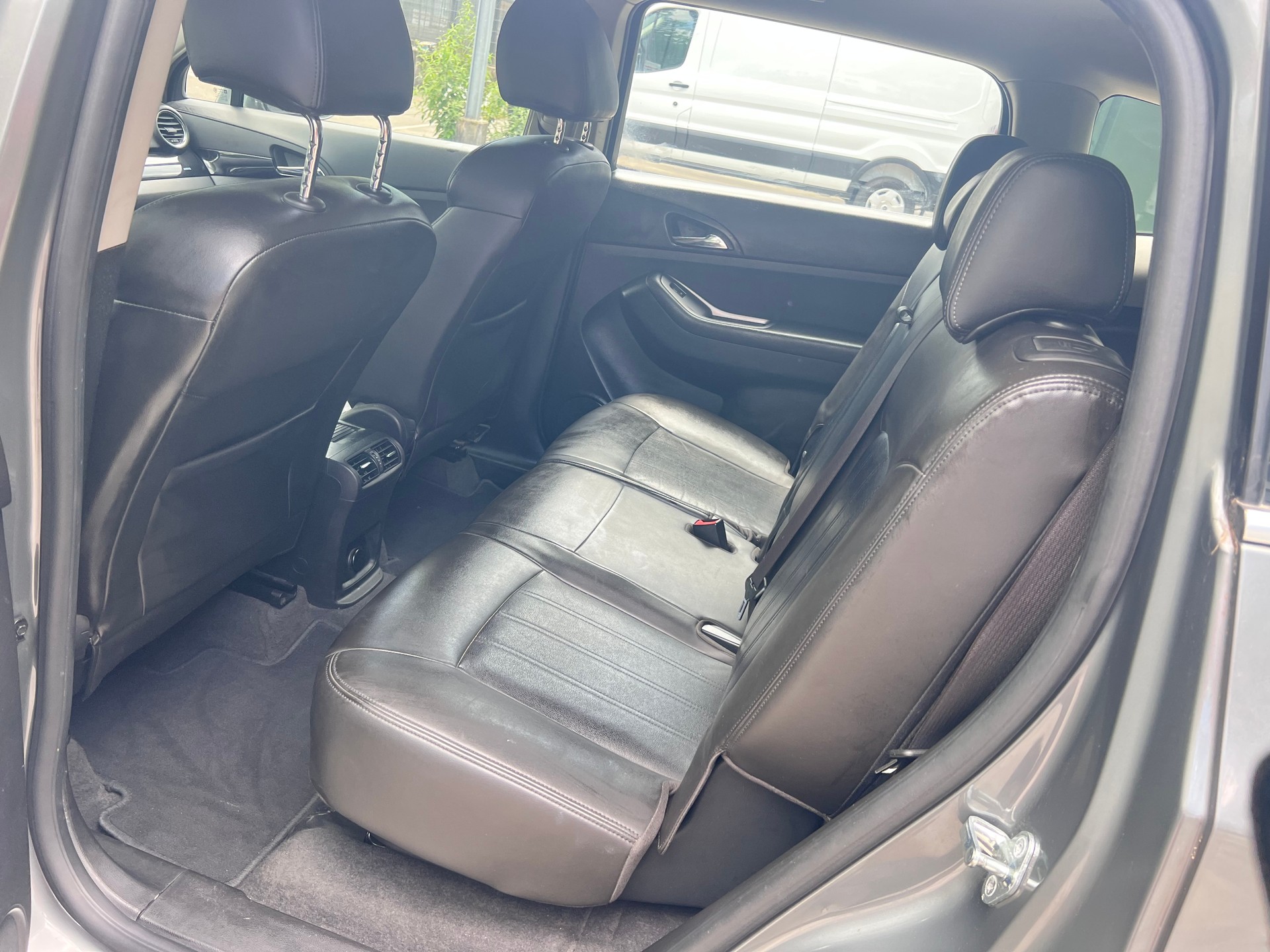 CHEVROLET Orlando 2.0 VCDi LTZ Automatic-image-6