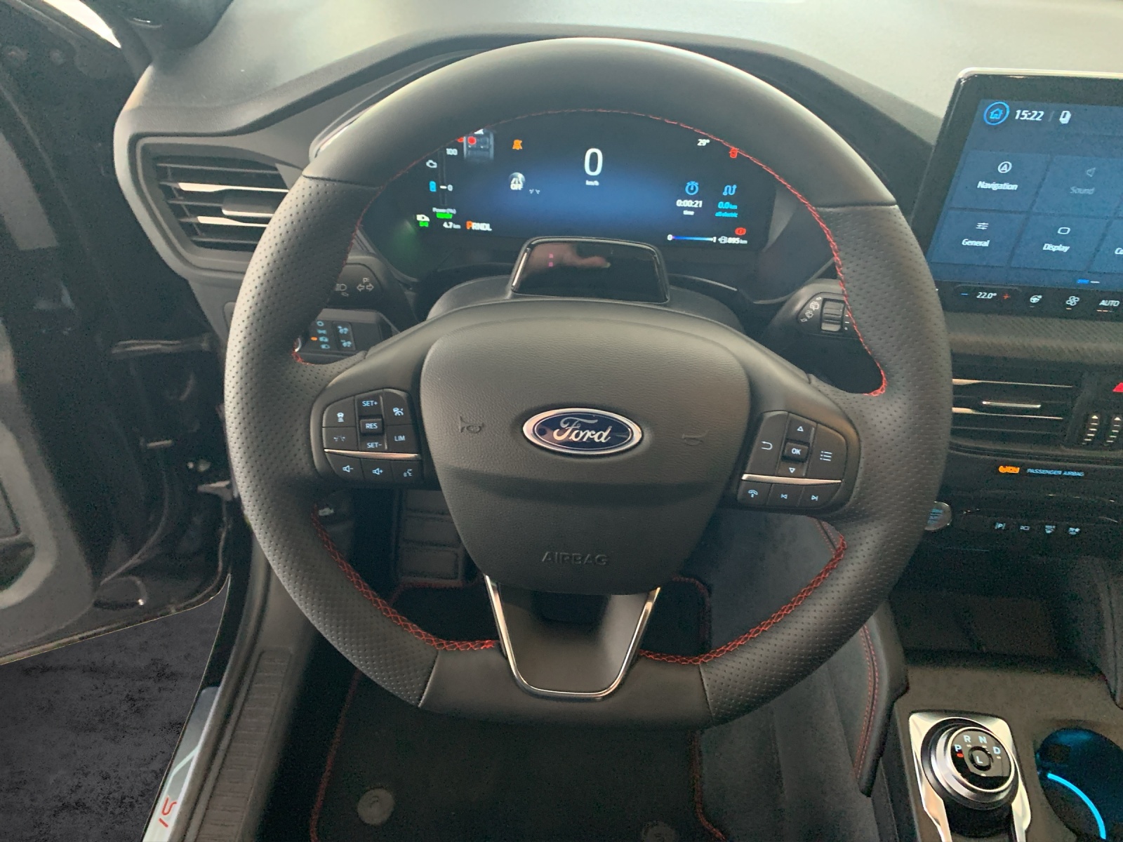 FORD Kuga 2.5 Hybrid ST-Line X 4x4-image-8