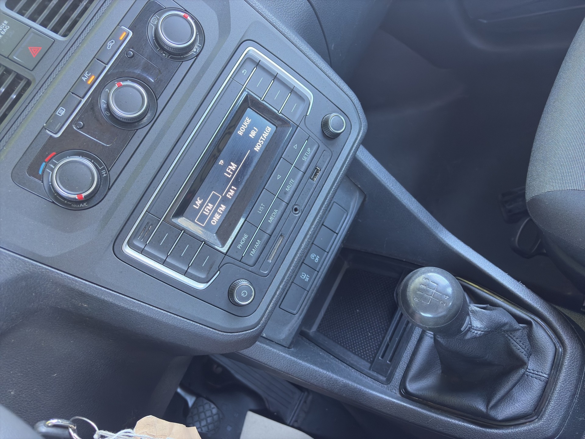 VW Caddy 1.0 TSI Comfortline-image-10