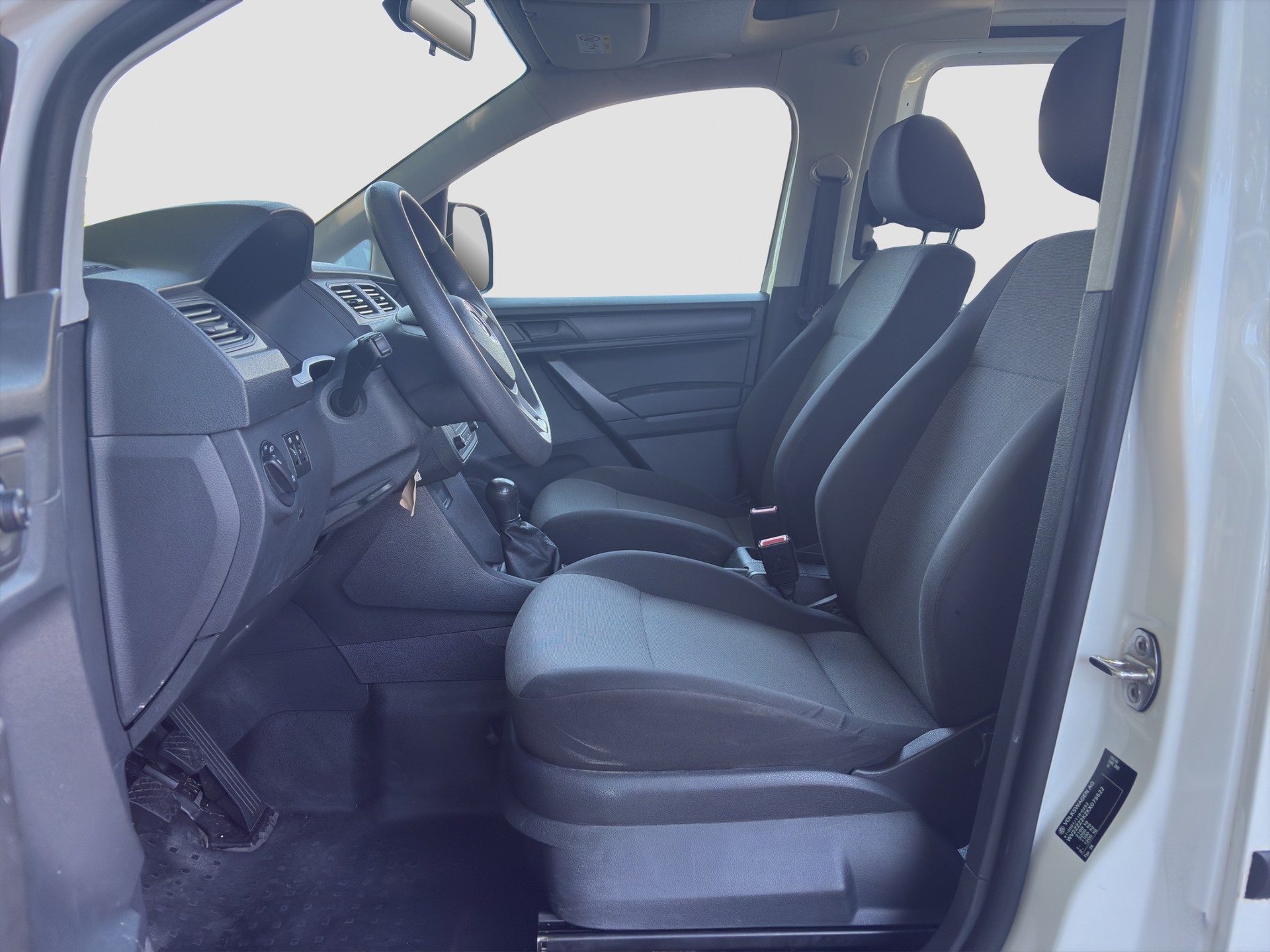VW Caddy 1.0 TSI Comfortline-image-8