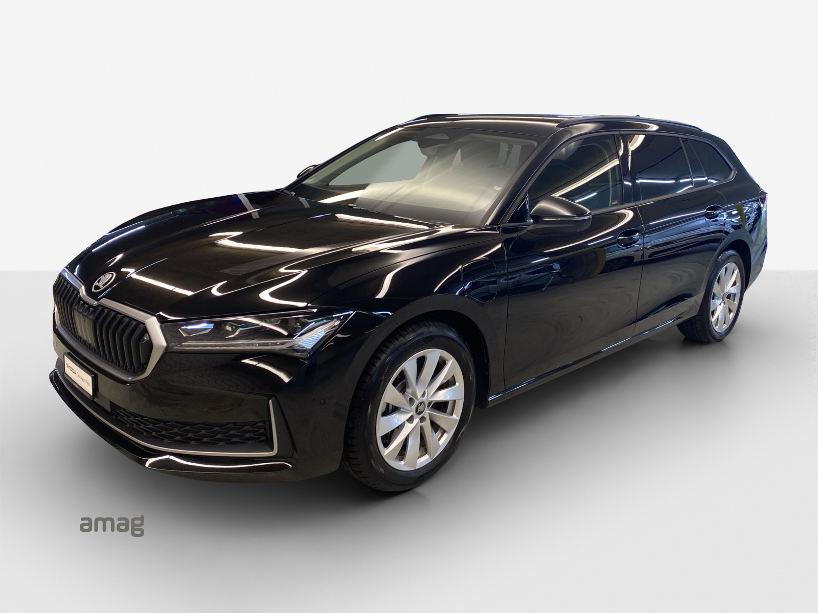 SKODA Superb Combi 1.5 TSI PHEV Selection DSG-image-0