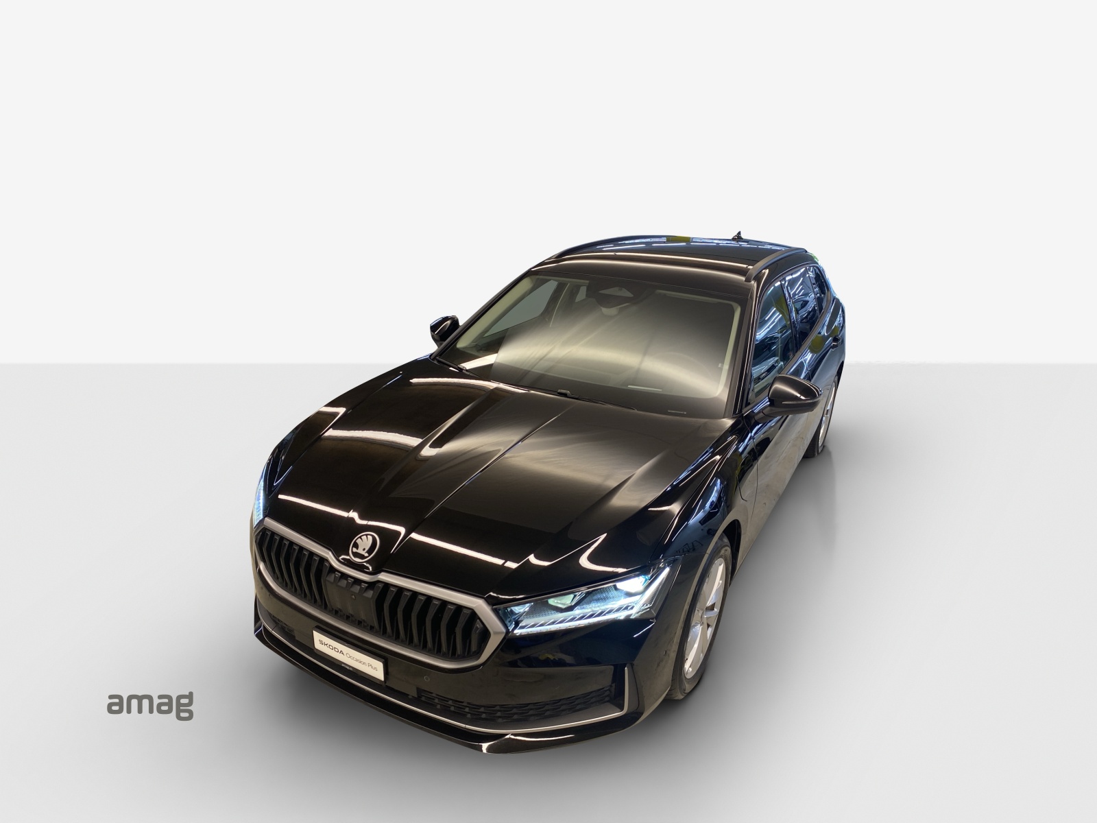 SKODA Superb Combi 1.5 TSI PHEV Selection DSG-image-15