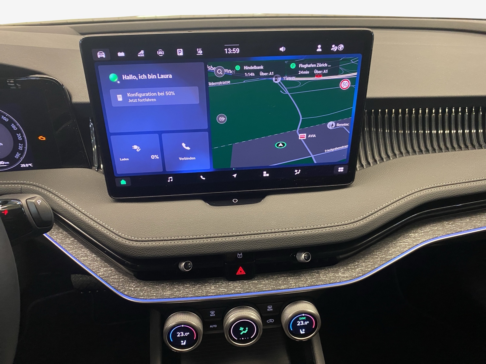 SKODA Superb Combi 1.5 TSI PHEV Selection DSG-image-10