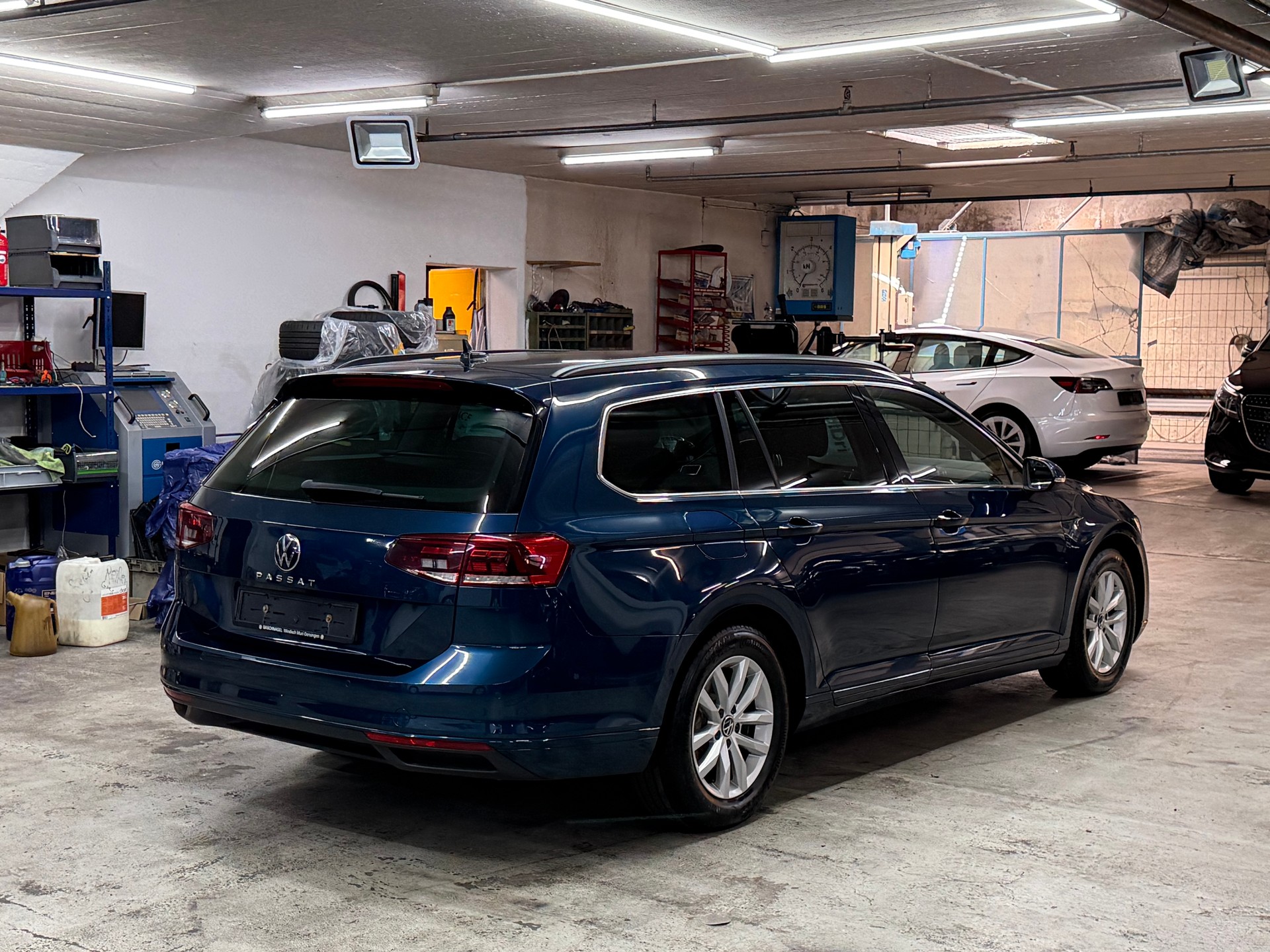 VW Passat 2.0 TDI BMT Business DSG-image-6