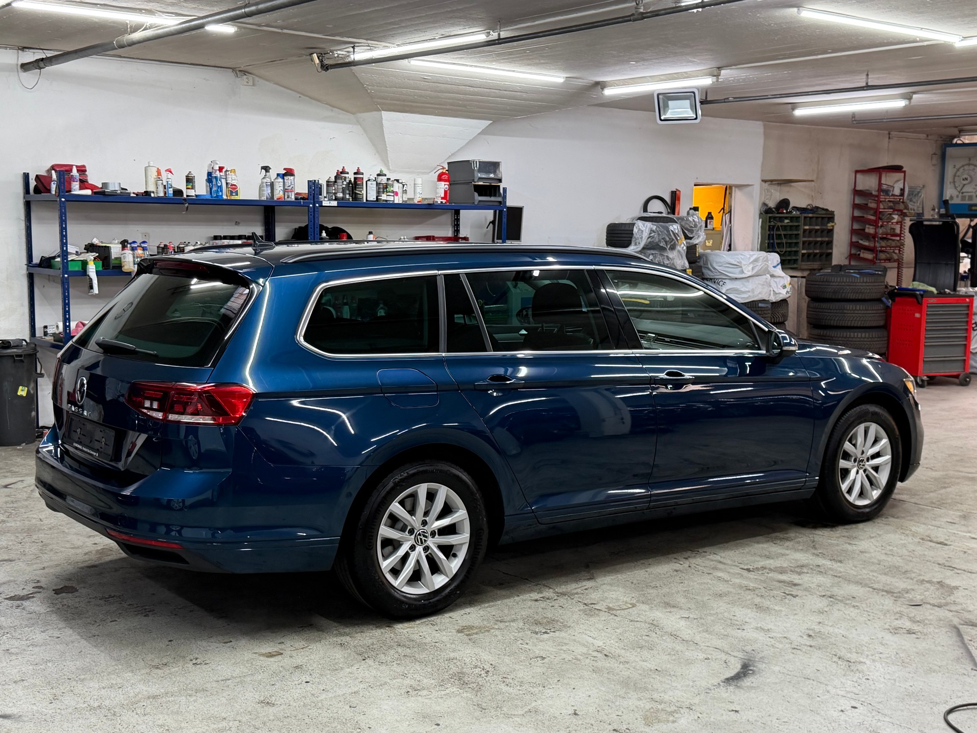 VW Passat 2.0 TDI BMT Business DSG-image-4