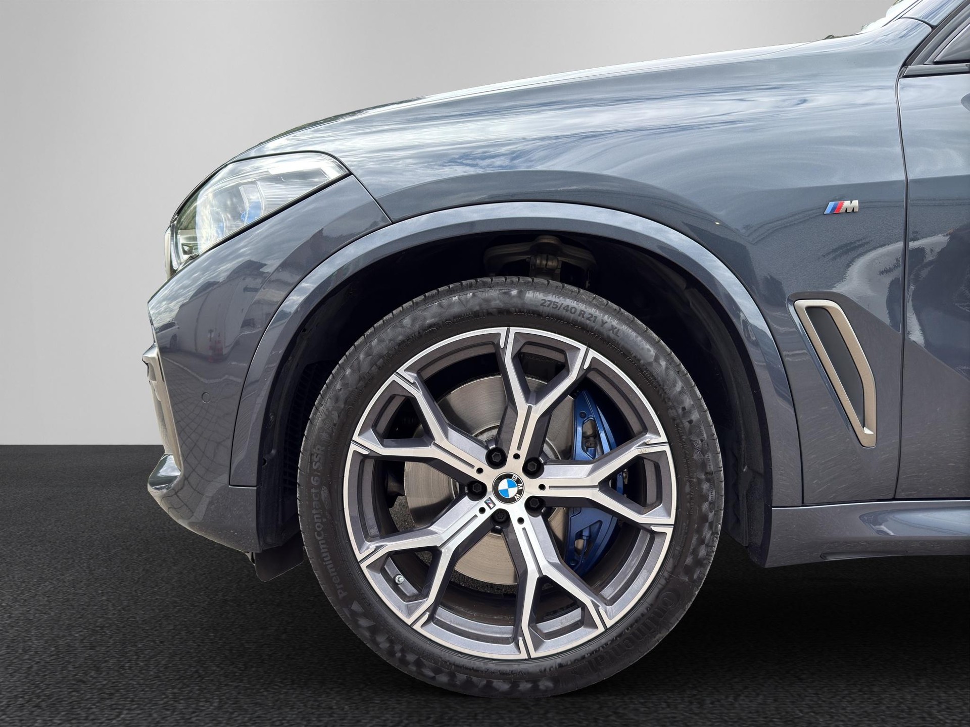 BMW X5 M50i xDrive-image-8