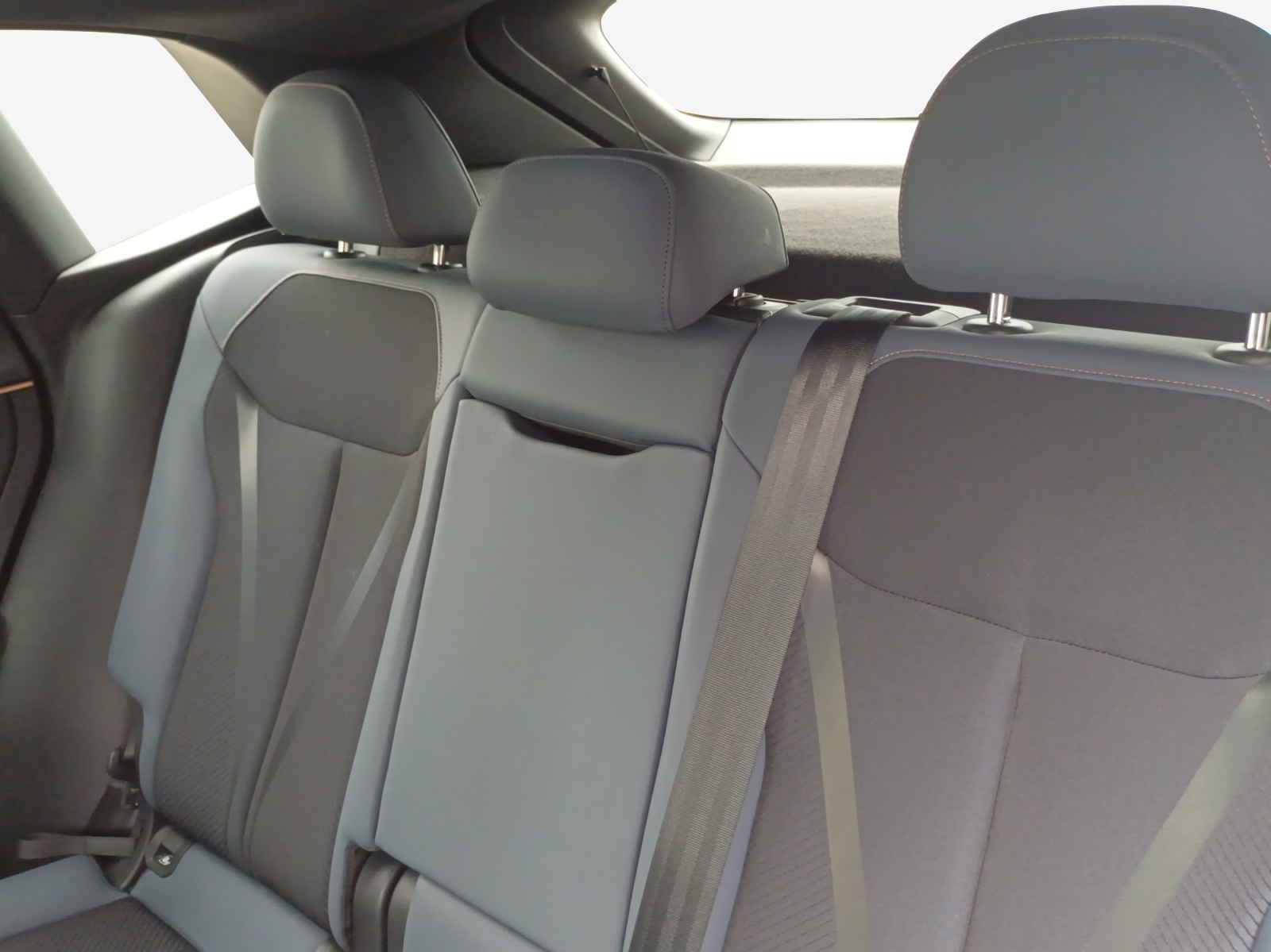 CUPRA Terramar 2.0 TSI DSG 4Drive VZ-image-11