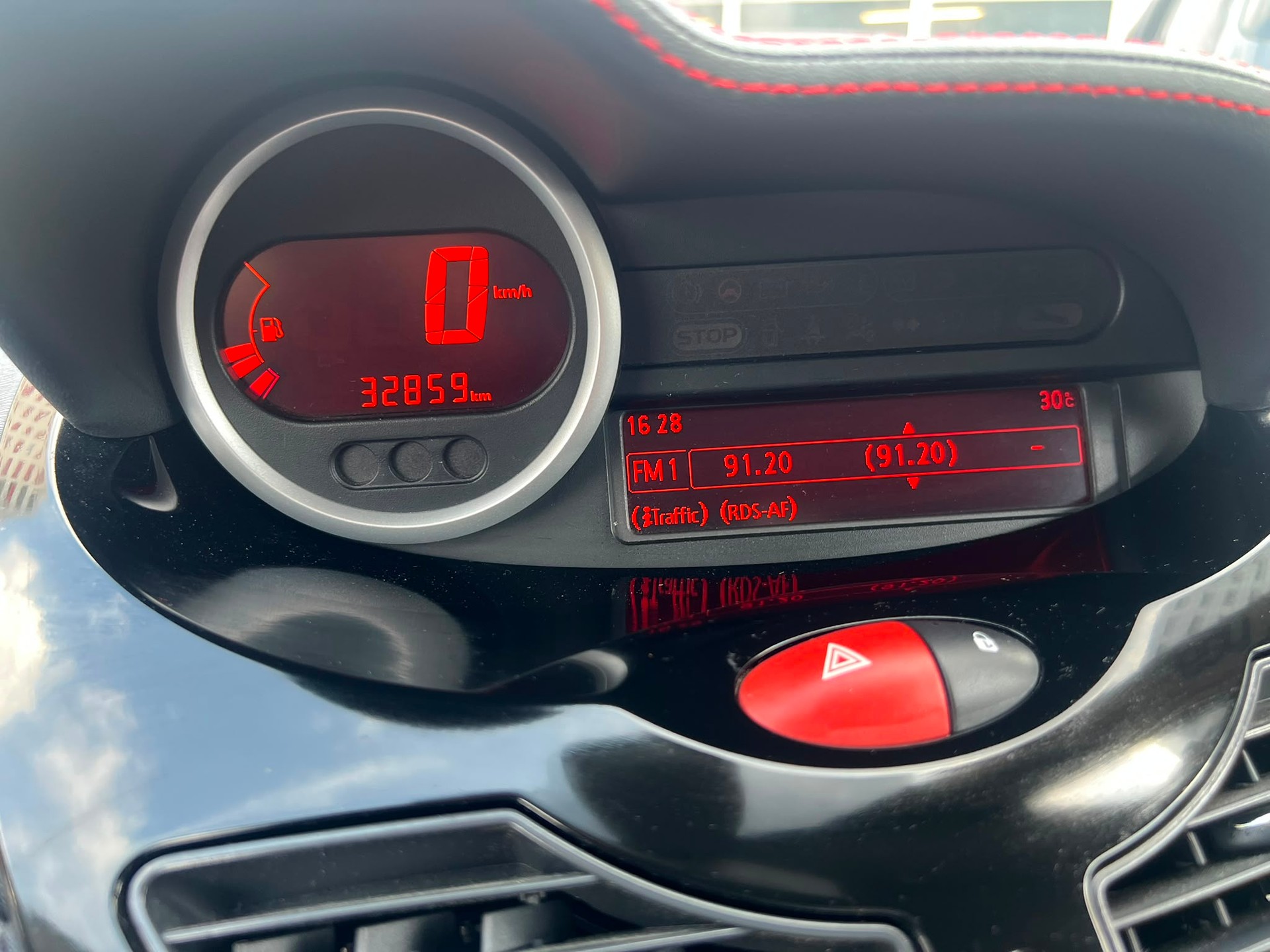 RENAULT Twingo 1.2 16V Dynamique-image-9