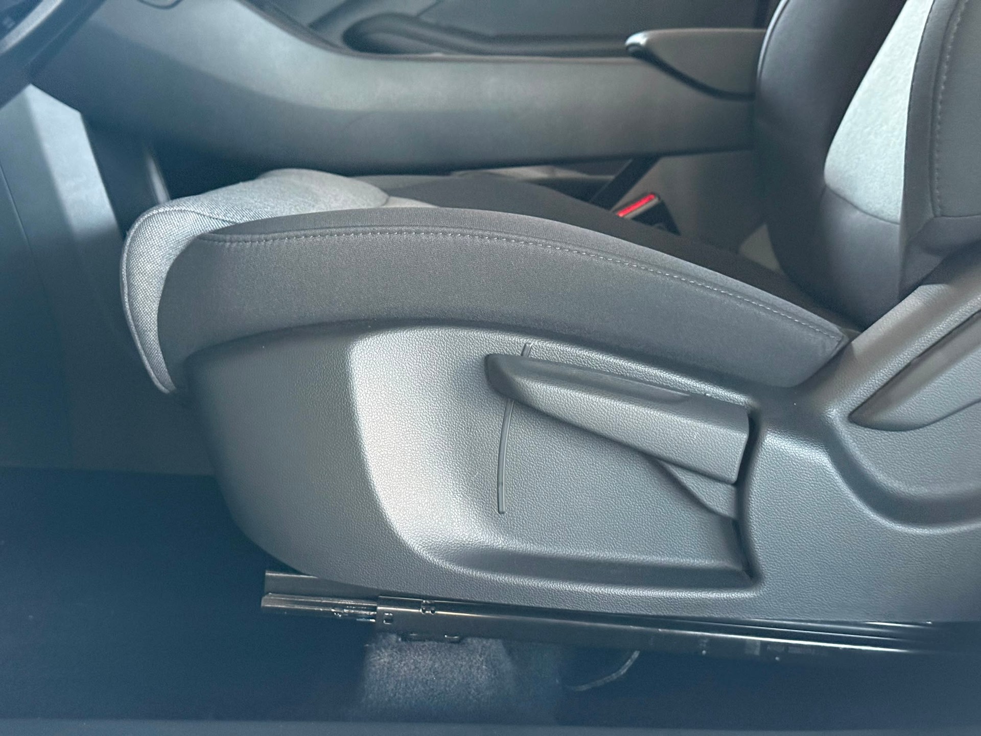 MG 4 EV Urban 43kWh Comfort-image-7