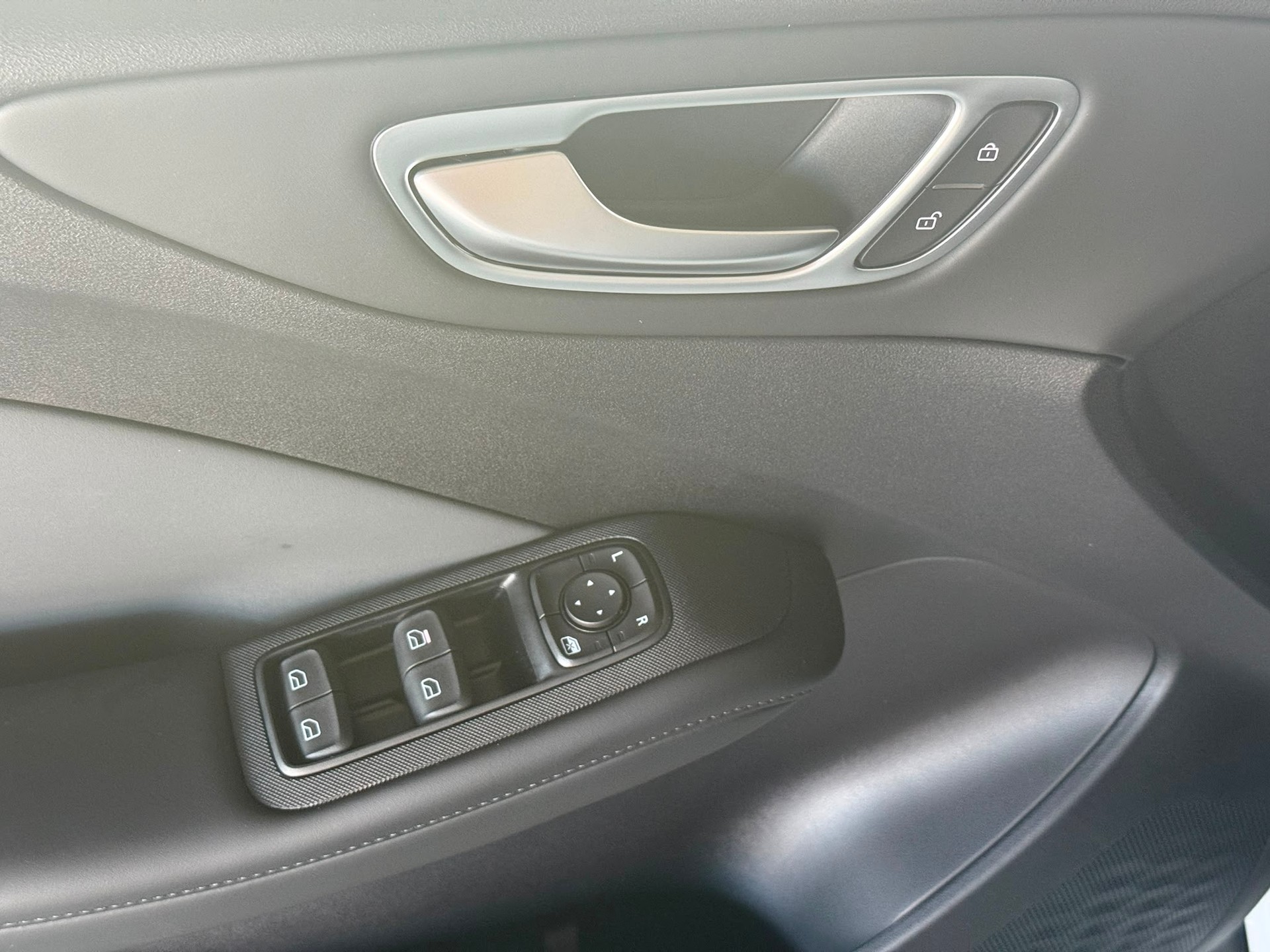 MG 4 EV Urban 43kWh Comfort-image-22
