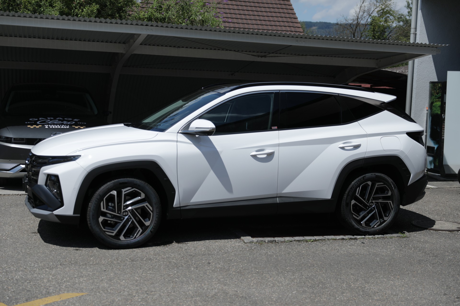 HYUNDAI Tucson 1.6 TGDI HEV Vertex 4WD Swiss Edition-showroom-element-1