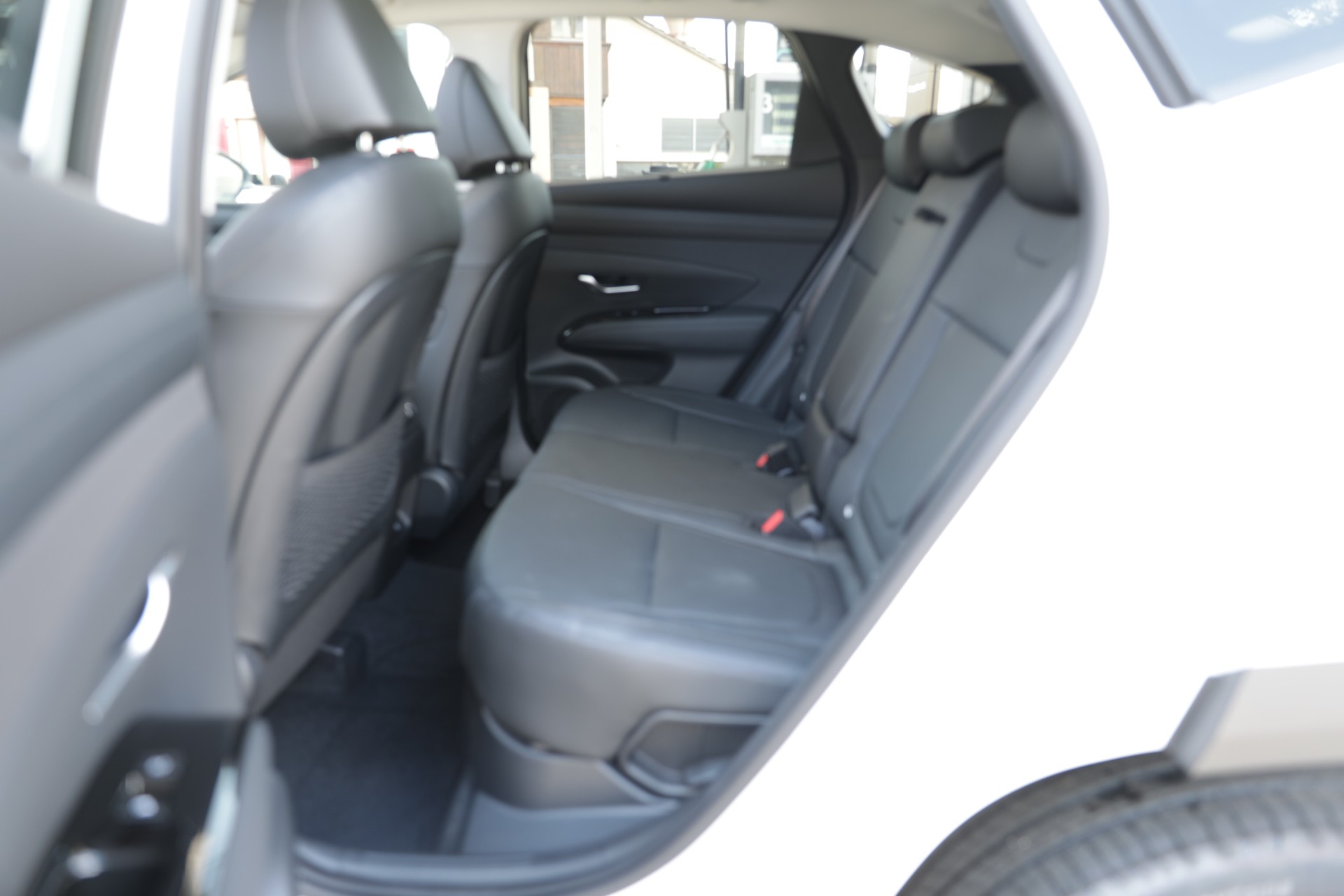 HYUNDAI Tucson 1.6 TGDI HEV Vertex 4WD Swiss Edition-image-20