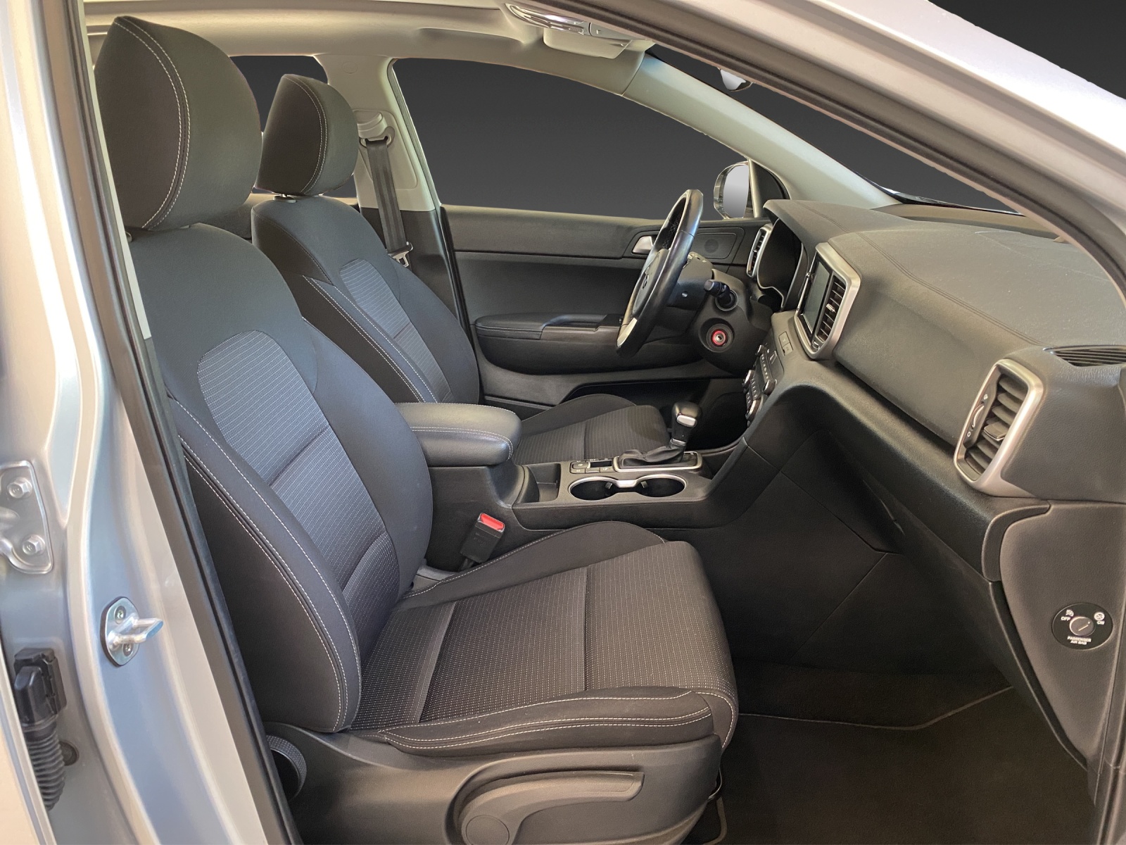 KIA Sportage 1.6CRDi Trend 4WD Automat-image-13