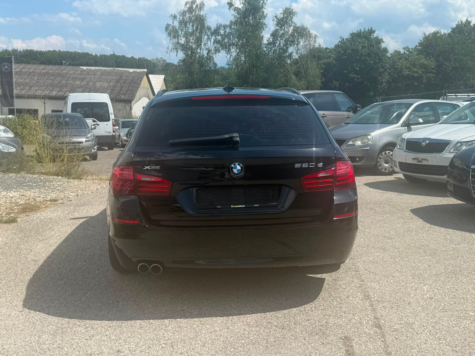 BMW 520d Touring xDrive Luxury Line Steptronic-image-4