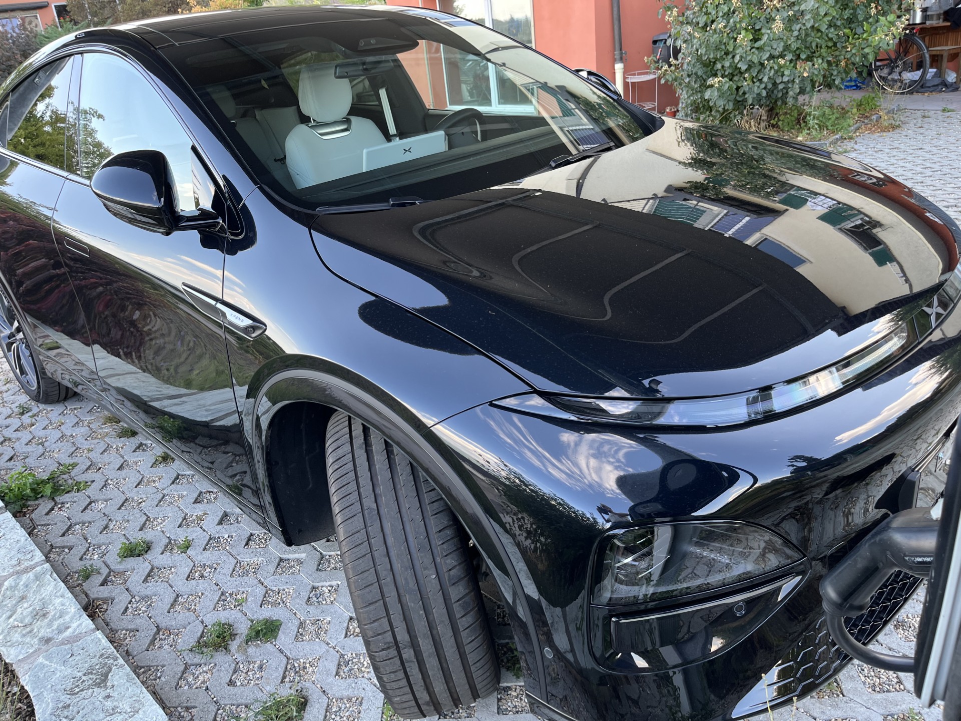 XPENG Performance AWD-image-1