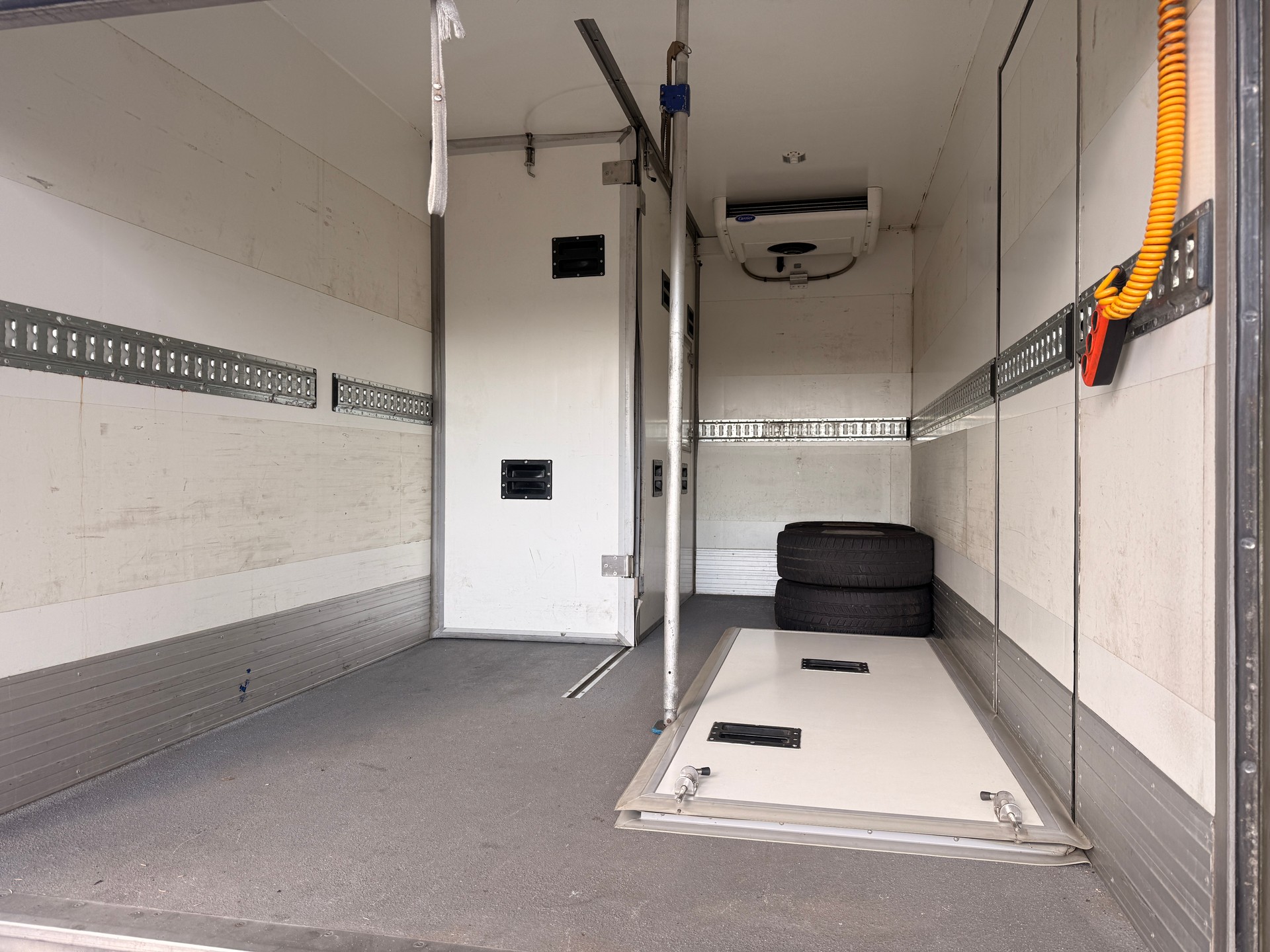 IVECO 35 S 15 EEV Kühlkasten mit Tiefkühler mit Hebebühne-image-12