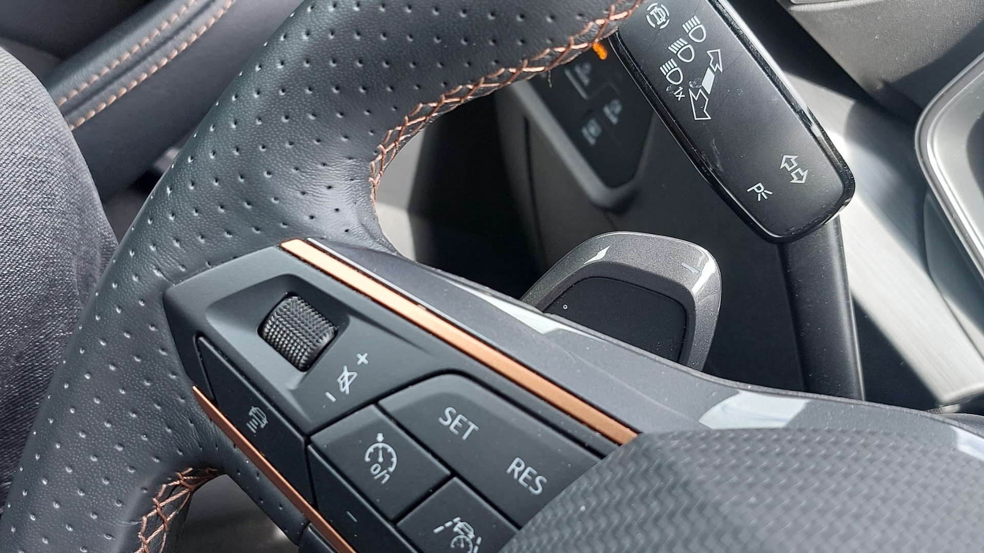 CUPRA Formentor 2.0TSI 310 VZ 4x4 mit AHKupplung 1,8to-image-17