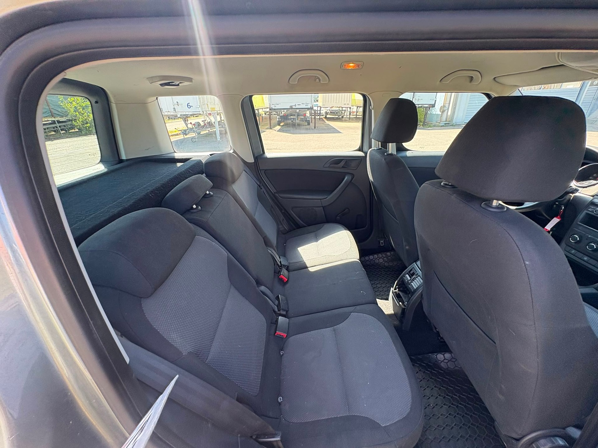 SKODA Yeti 1.8 TSI Ambition 4x4-image-8