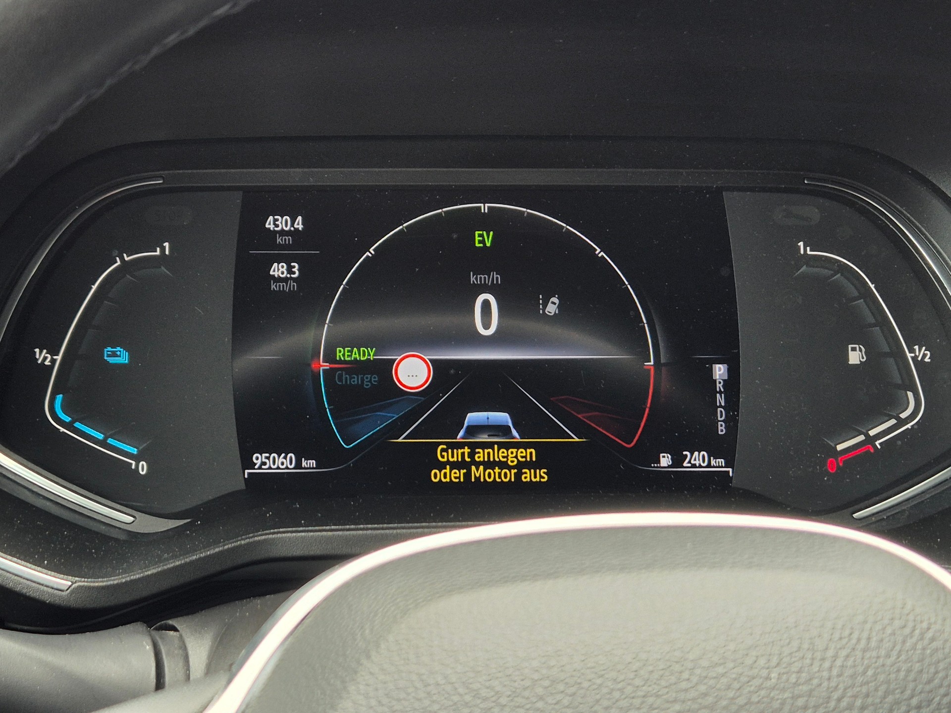 RENAULT Clio 1.6 E-Tech Intens-image-29