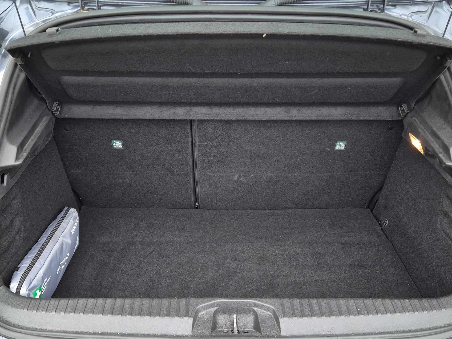 RENAULT Clio 1.6 E-Tech Intens-image-7