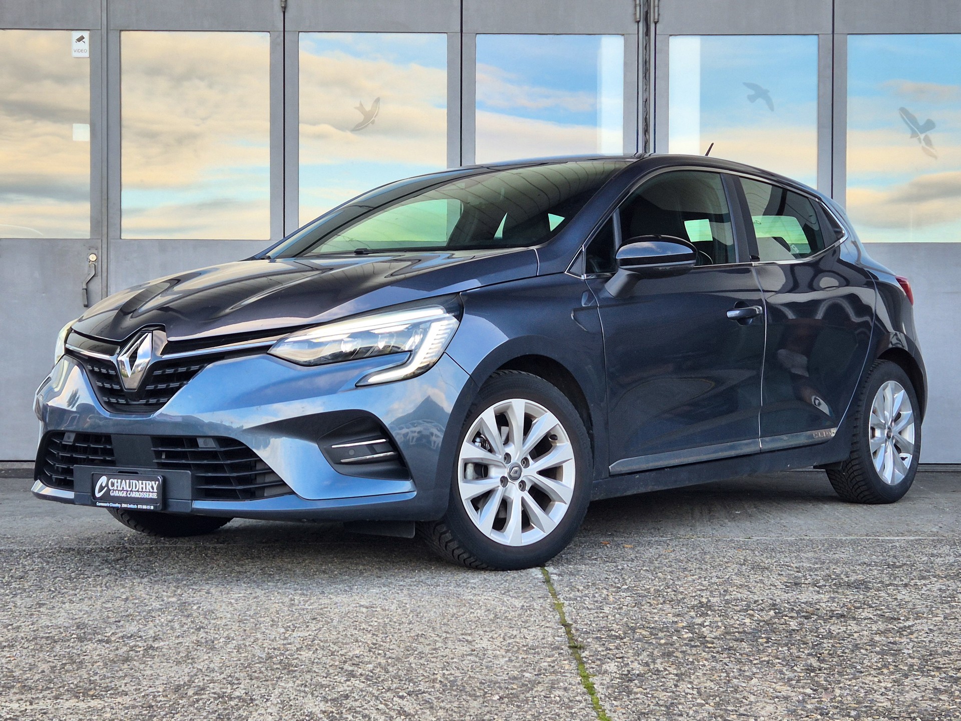 RENAULT Clio 1.6 E-Tech Intens-image-0