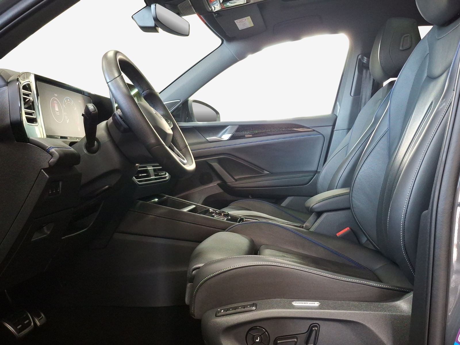 VW Tiguan 1.5 TSI evo2 mHEV R-Line DSG-image-7