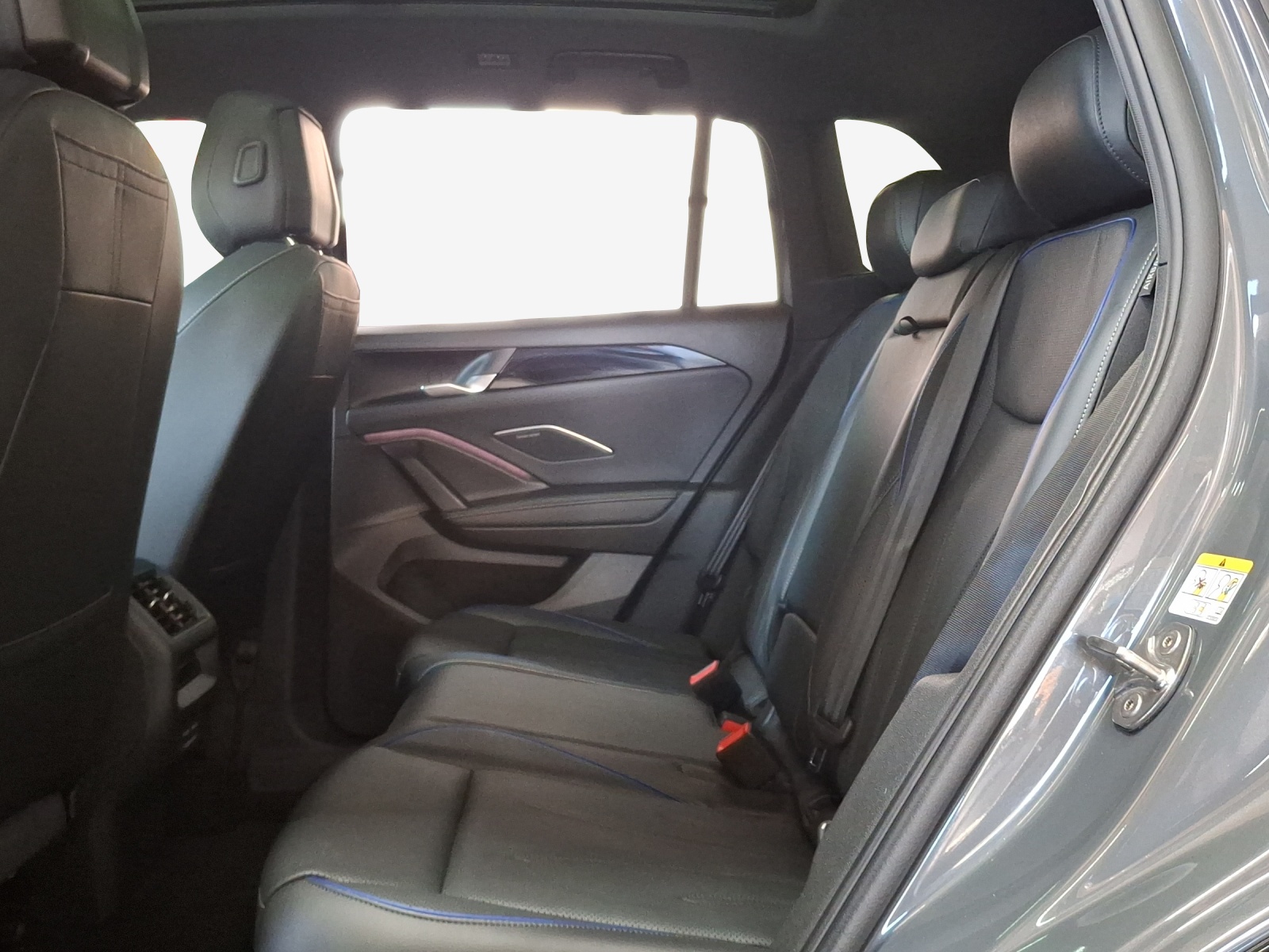 VW Tiguan 1.5 TSI evo2 mHEV R-Line DSG-image-11
