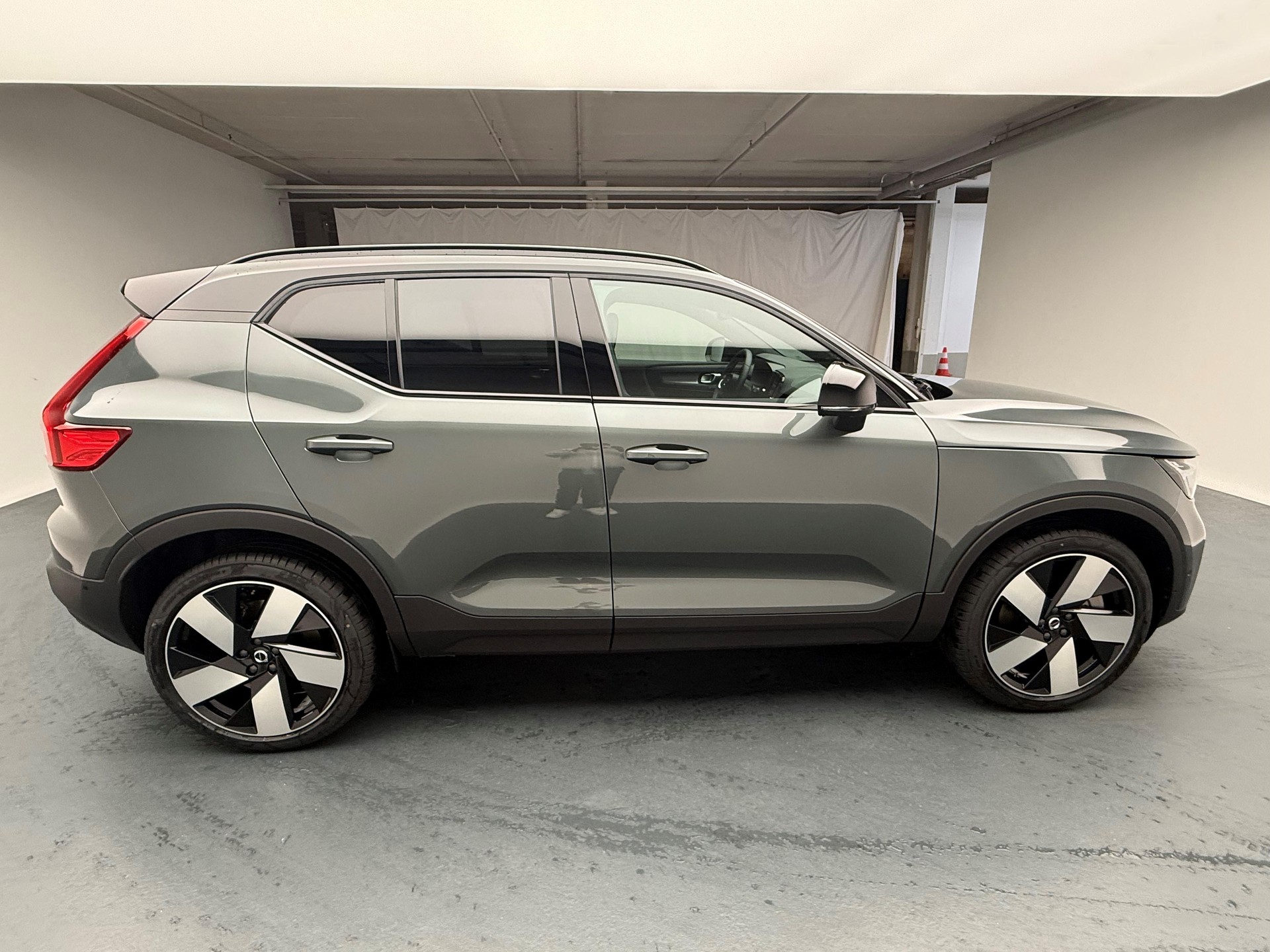 VOLVO EX40 Twin Ultra AWD-image-5