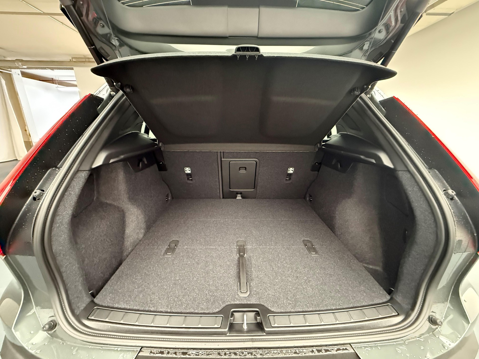 VOLVO EX40 Twin Ultra AWD-image-12