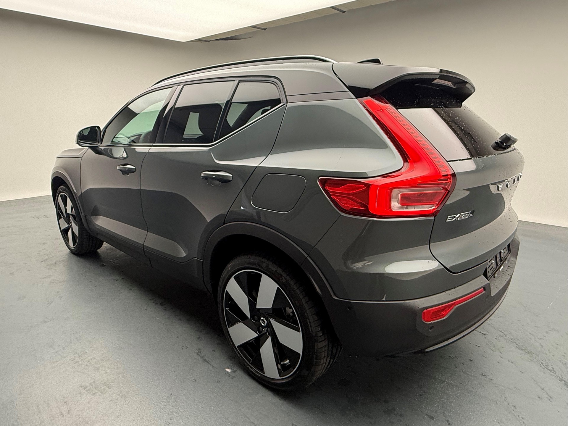 VOLVO EX40 Twin Ultra AWD-image-2