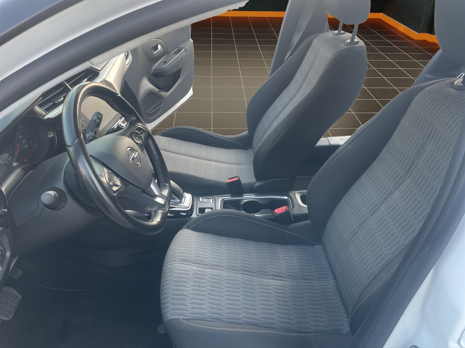 OPEL Corsa 1.2 TP Edition-image-9