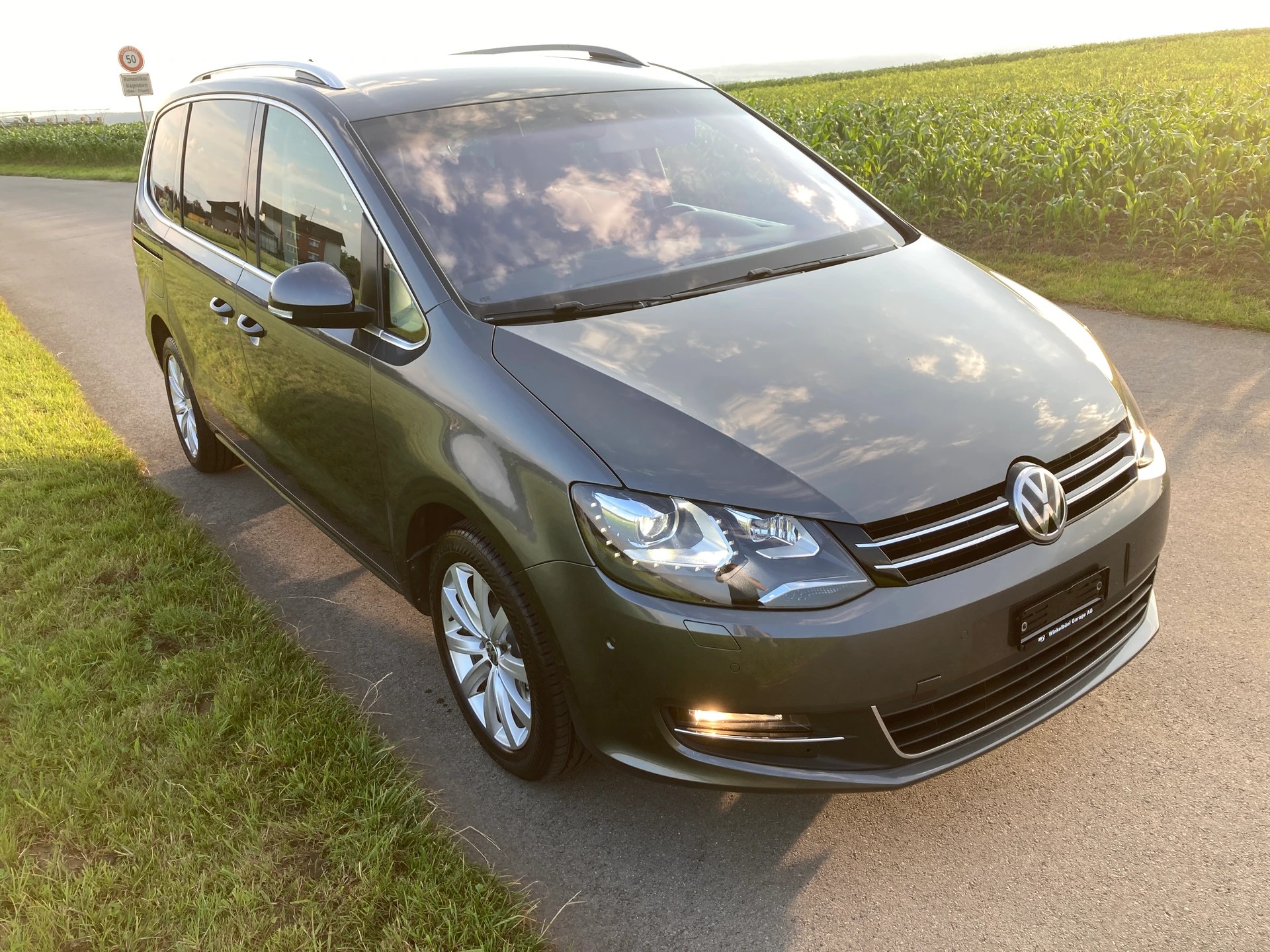 VW Sharan 2.0 TDI BMT Highline 4Motion DSG 7 Sitzer-image-1