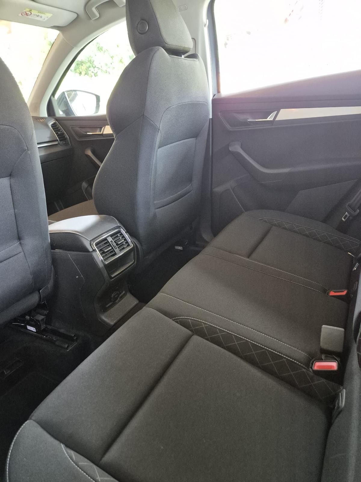 SKODA Karoq 1.5 TSI ACT SportLine DSG-image-6