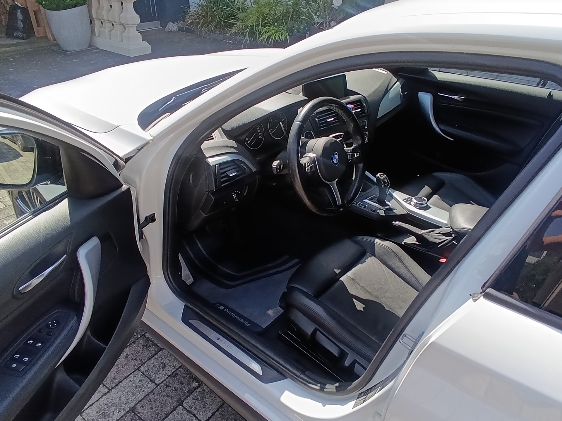BMW M135i xDrive-image-2