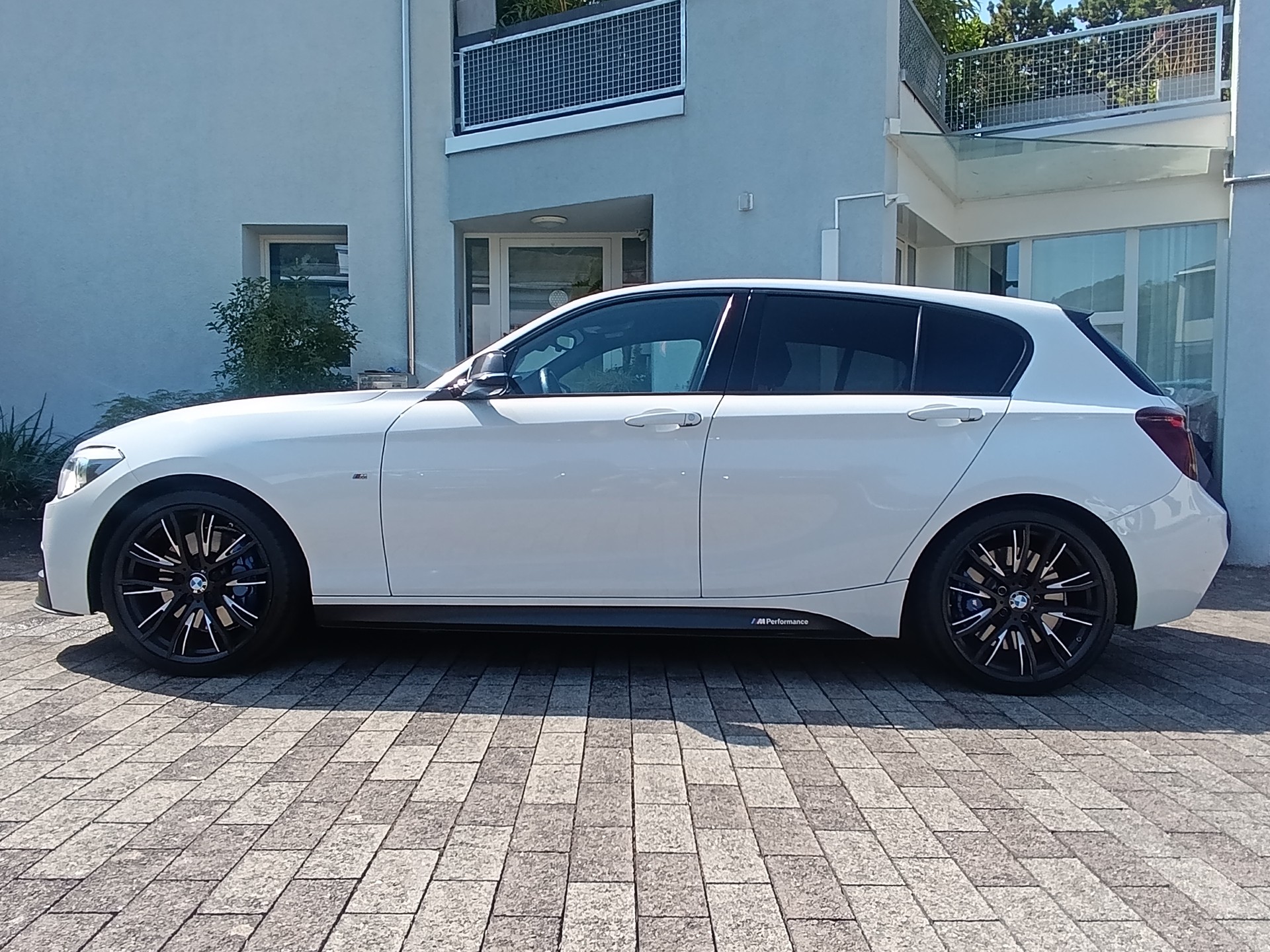 BMW M135i xDrive-image-0