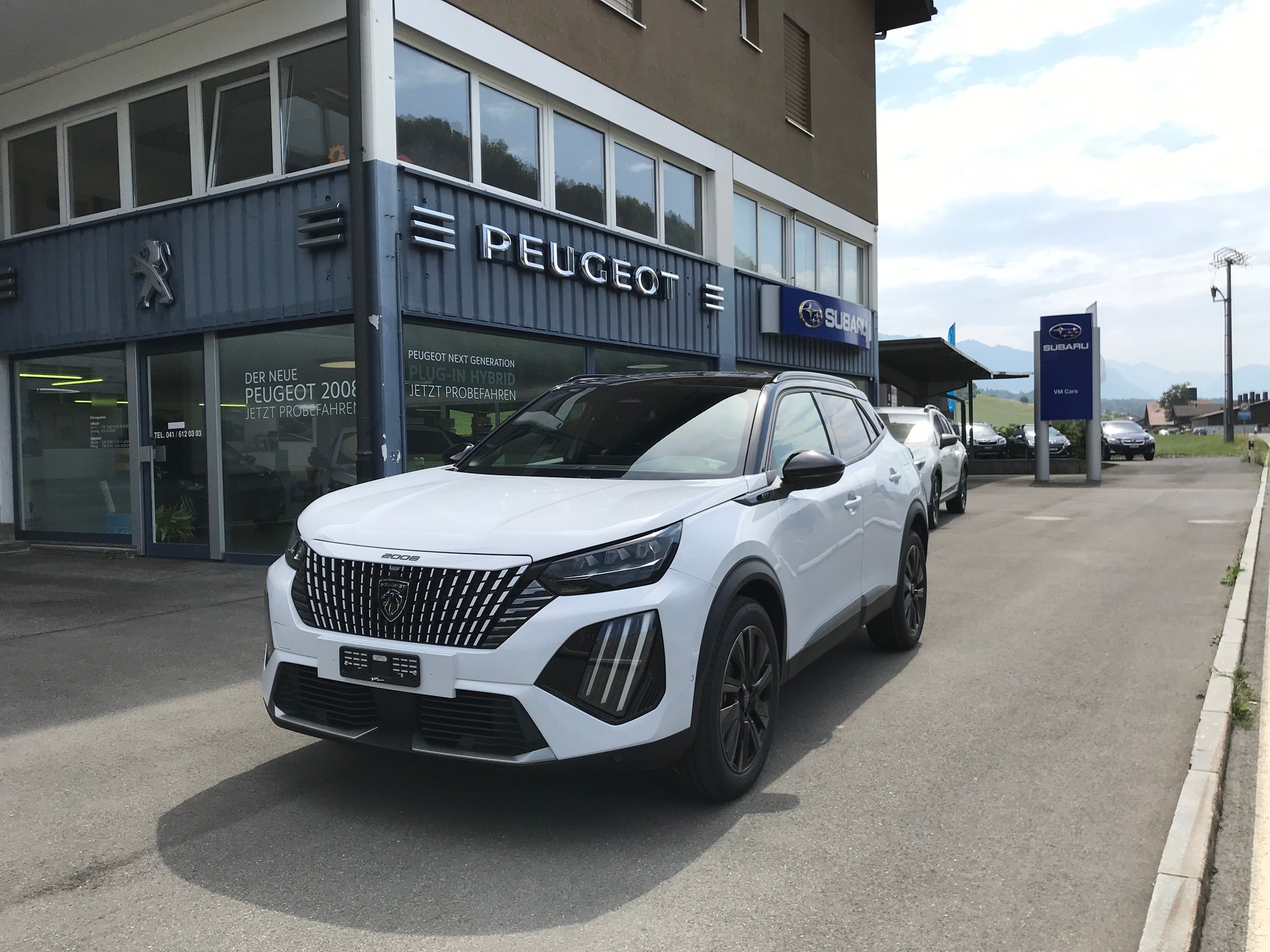 PEUGEOT 2008 1.2 145 MHEV GT Exclusive-image-0