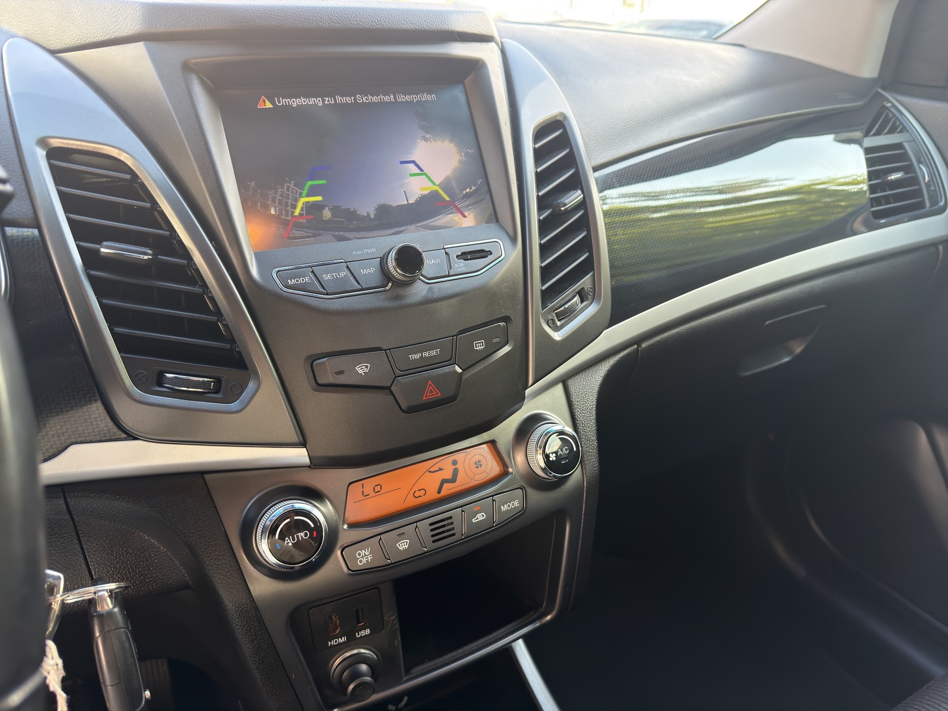 KGM-SsangYong Korando 2.2 e-XDi Sapphire 4WD-image-11