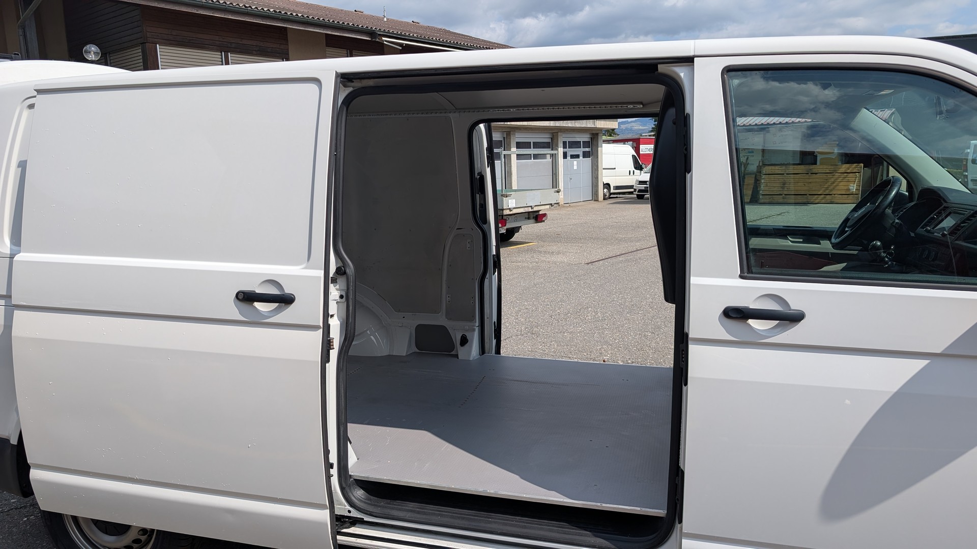 VW T6 2.0 TDI 4Motion-image-11