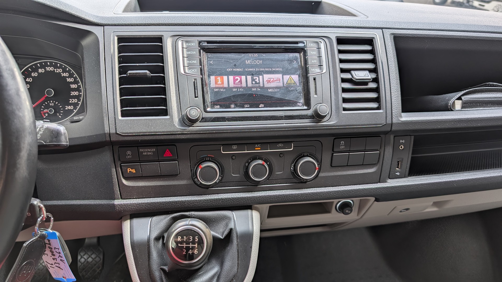 VW T6 2.0 TDI 4Motion-image-15