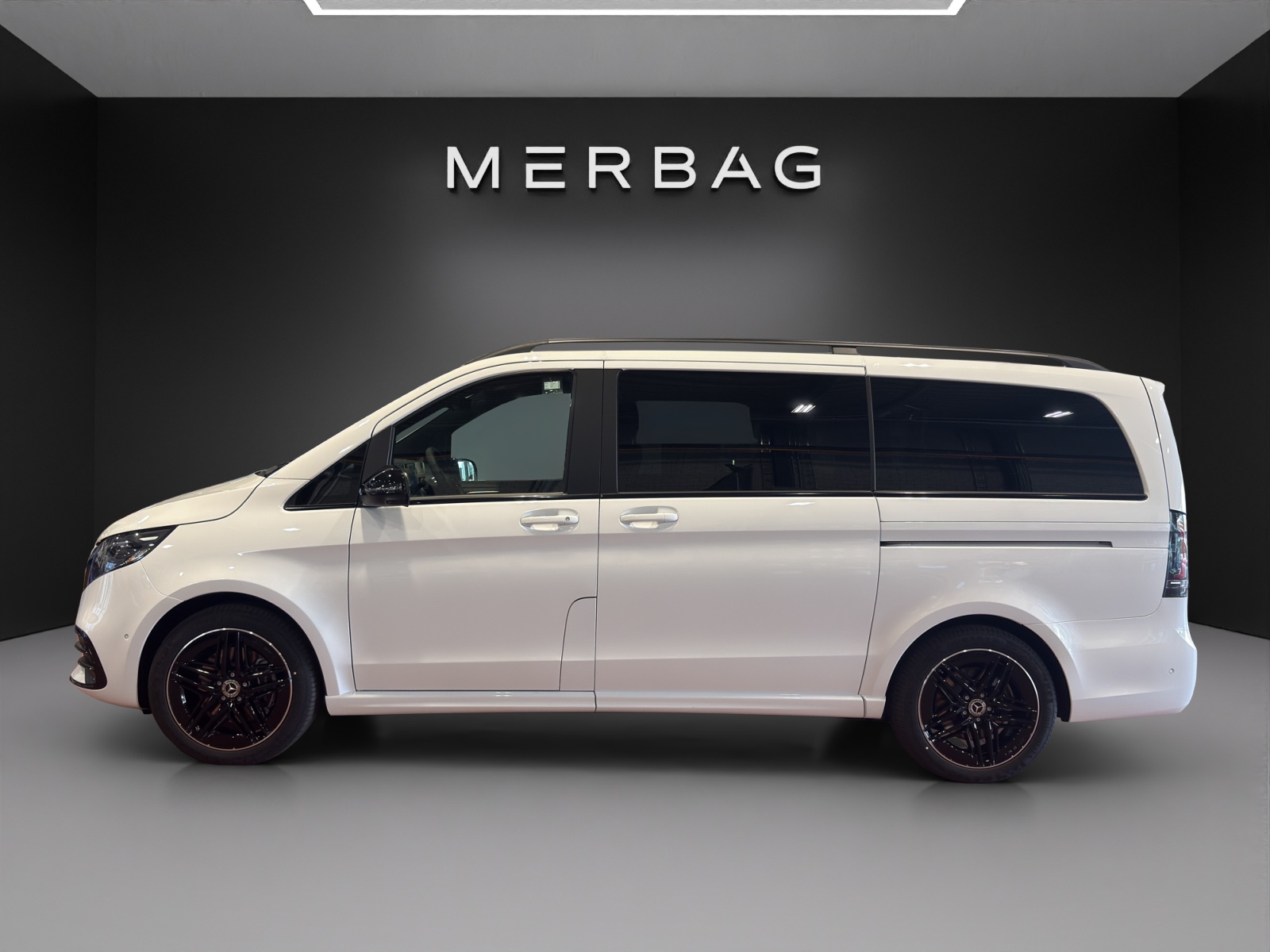 MERCEDES-BENZ V 300 d lang 4Matic Swiss Edition 9G-Tronic-image-5