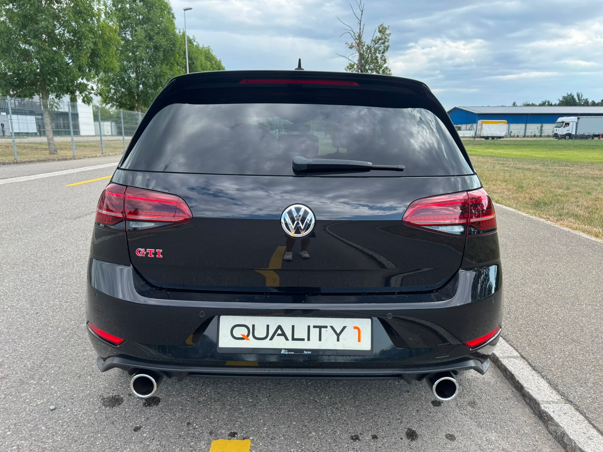 VW Golf 2.0 TSI GTI Performance DSG-image-3