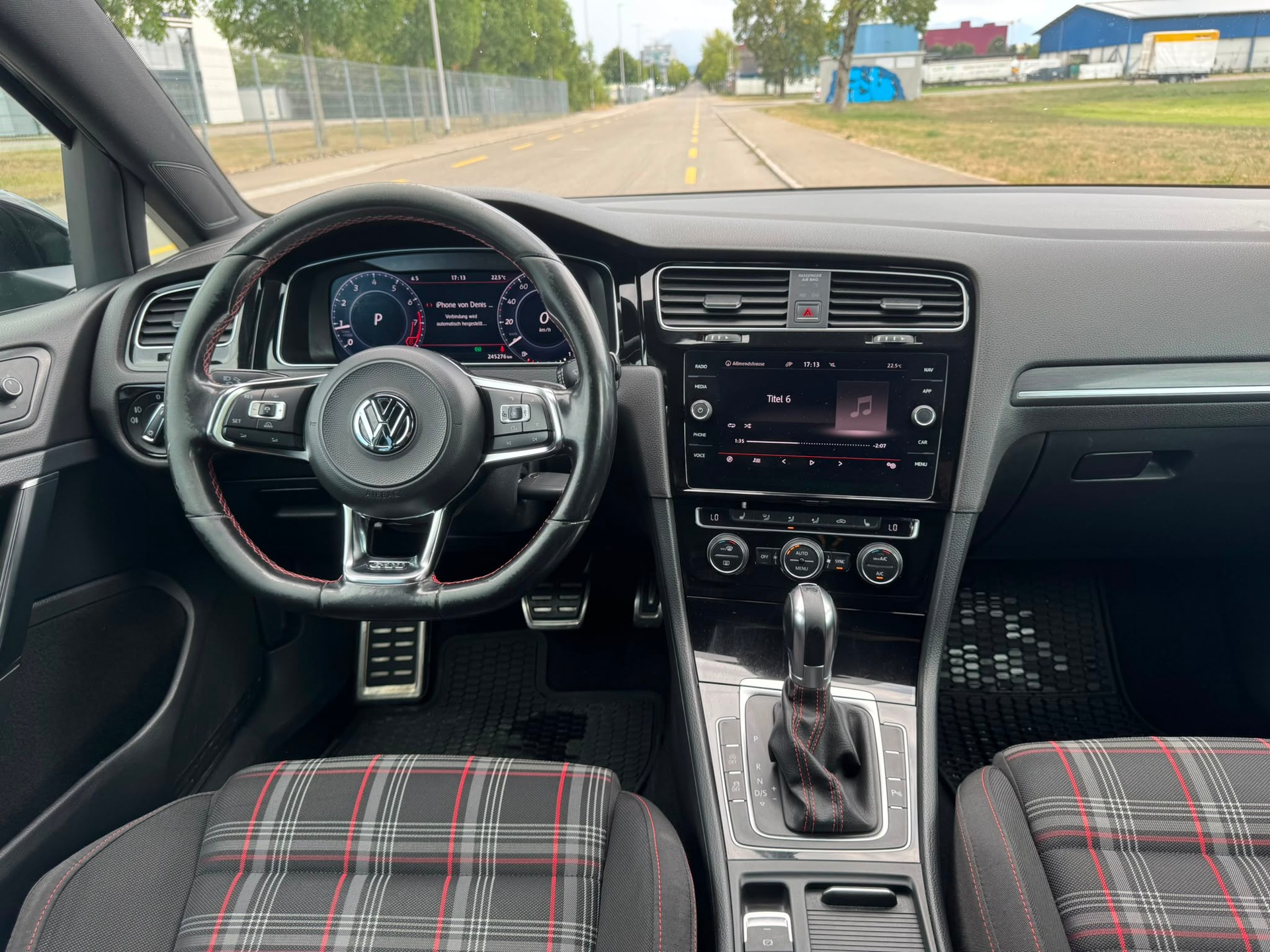 VW Golf 2.0 TSI GTI Performance DSG-image-9