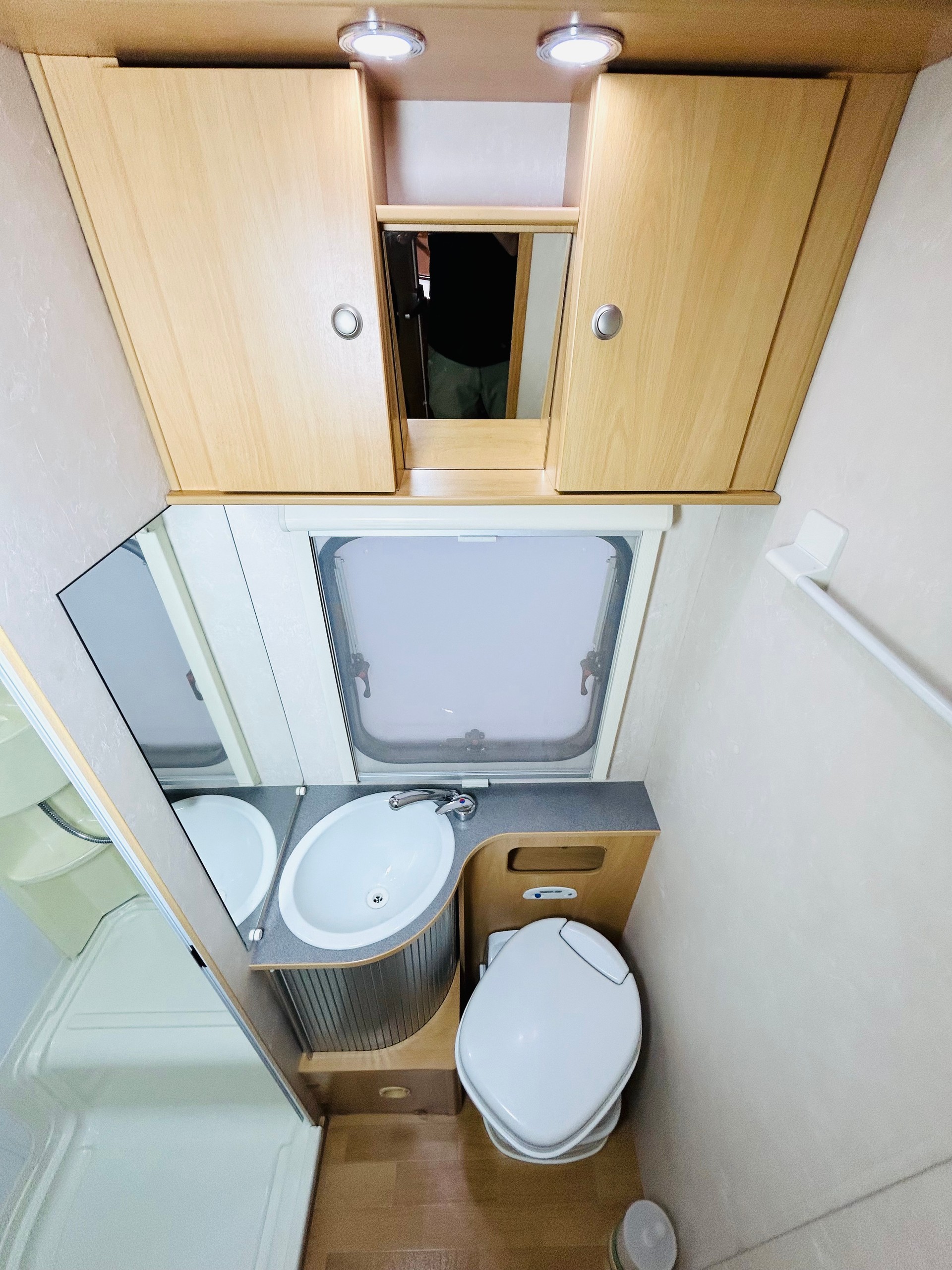 ADRIA Adriatik A8C-image-11
