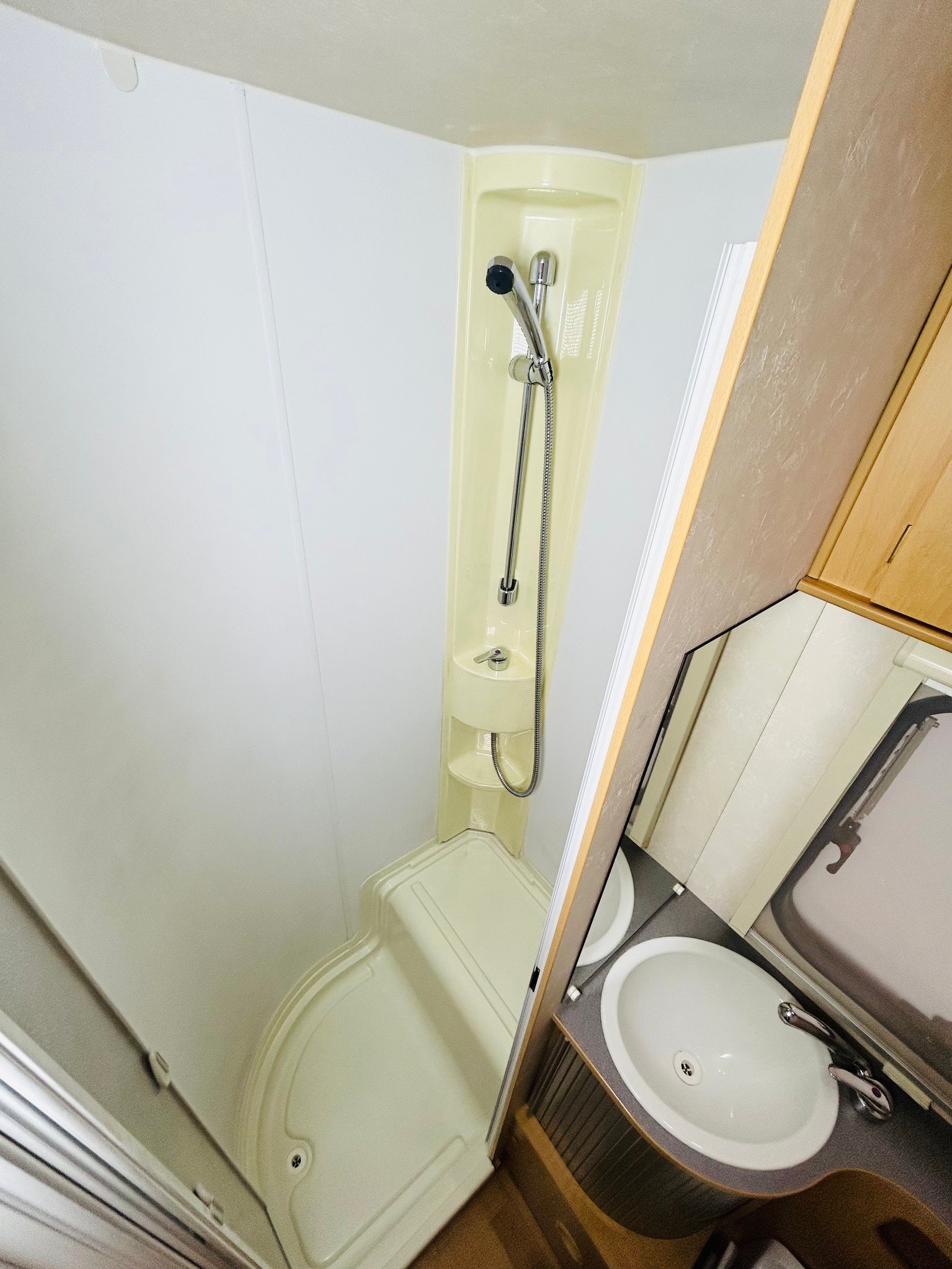 ADRIA Adriatik A8C-image-10