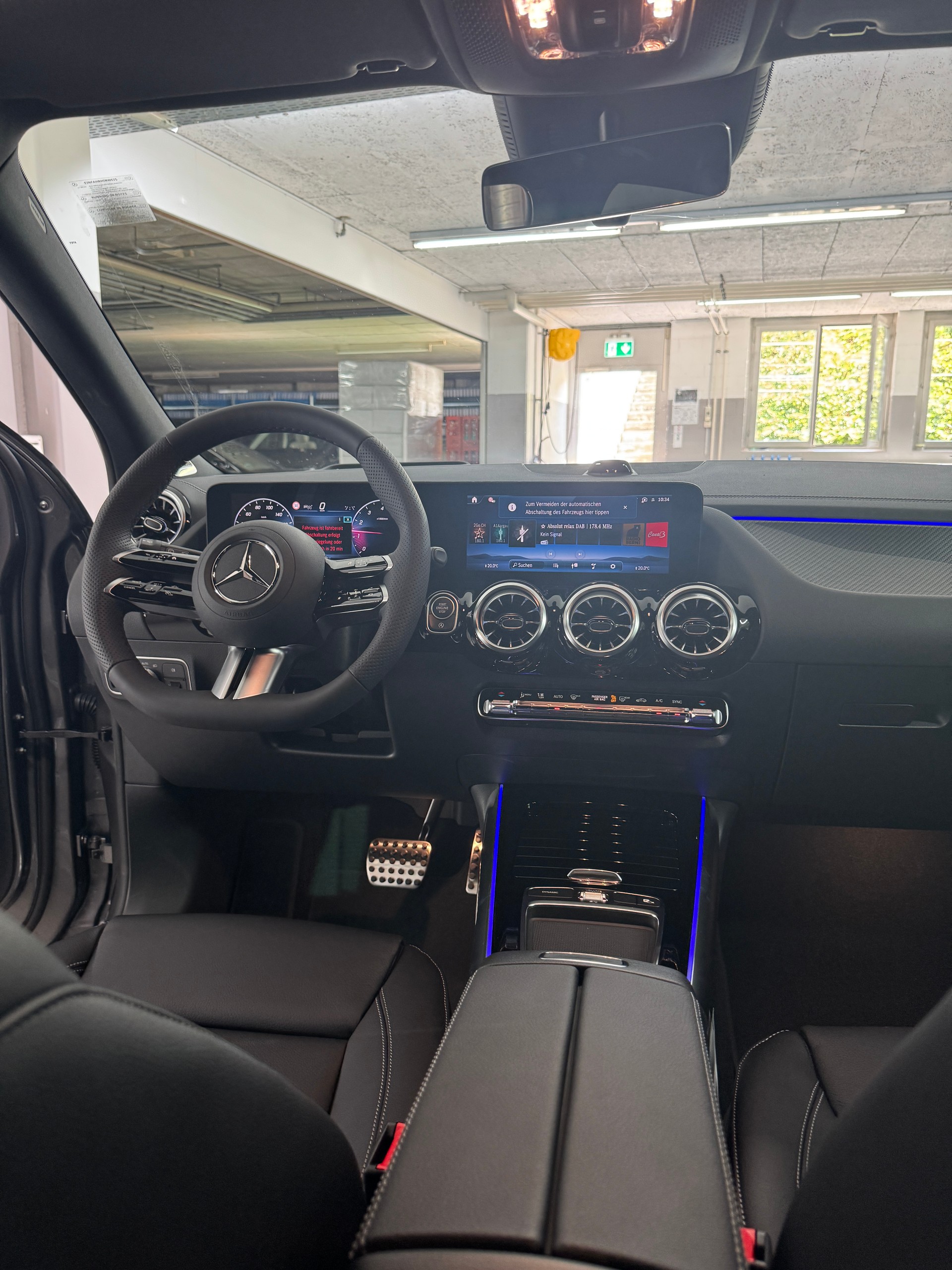 MERCEDES-BENZ GLA 250 4Matic Swiss Star-image-14