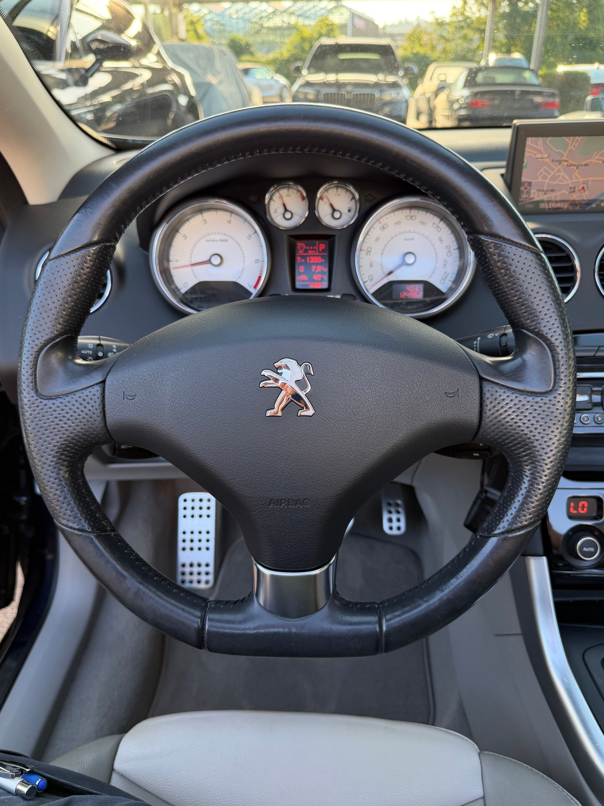 PEUGEOT 308 CC 1.6 16V Turbo Allure Automatic-image-11