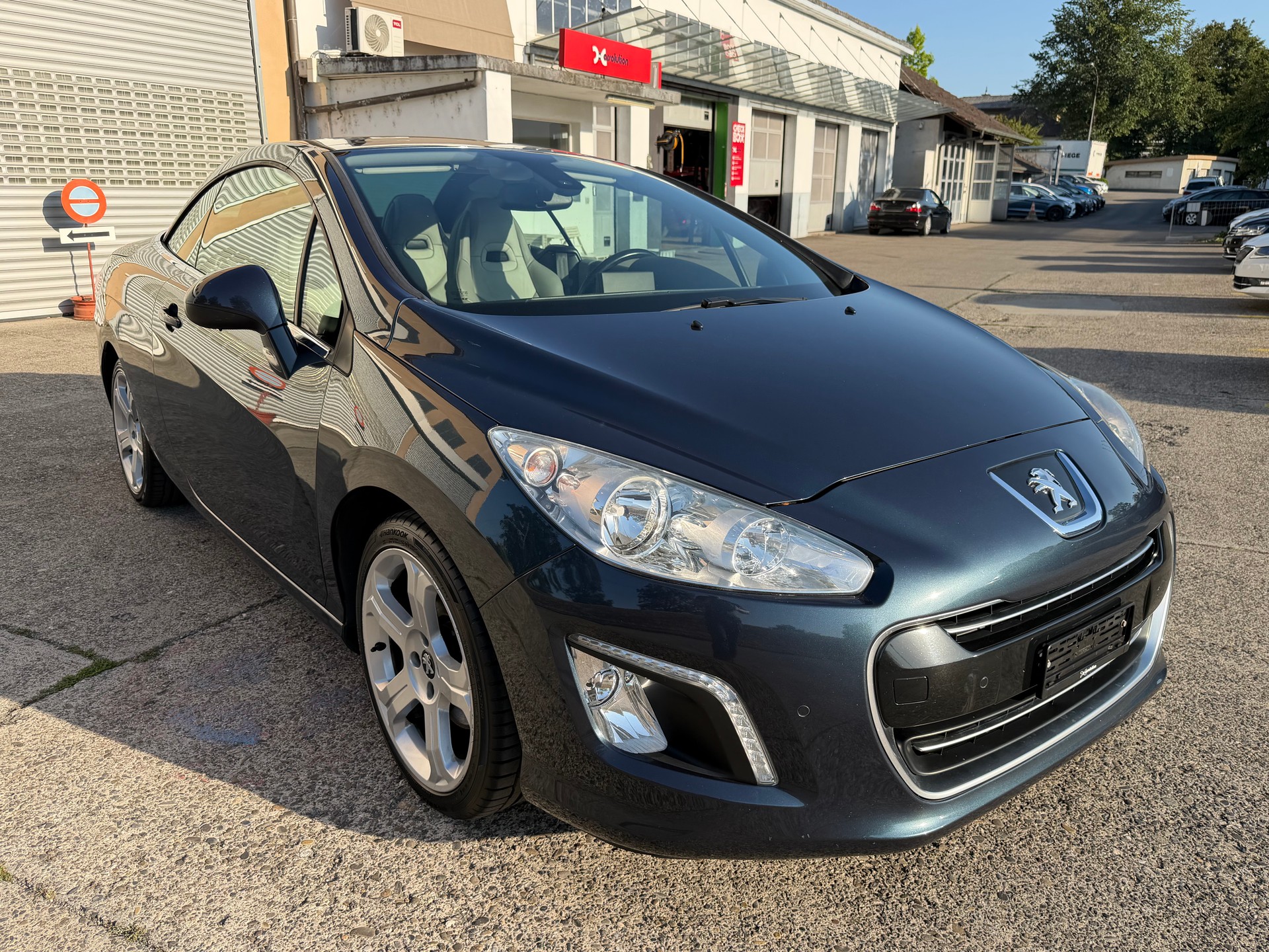 PEUGEOT 308 CC 1.6 16V Turbo Allure Automatic-image-4
