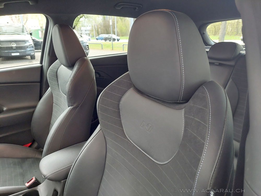 HYUNDAI i30 N 2.0 T-GDi / Video : https://youtu.be/Ou24U1uPoHU / Bilder : https://youtu.be/8dfYFp1aSh0-image-21
