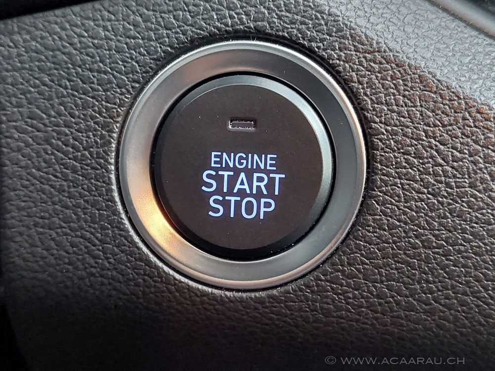 HYUNDAI i30 N 2.0 T-GDi / Video : https://youtu.be/Ou24U1uPoHU / Bilder : https://youtu.be/8dfYFp1aSh0-image-11